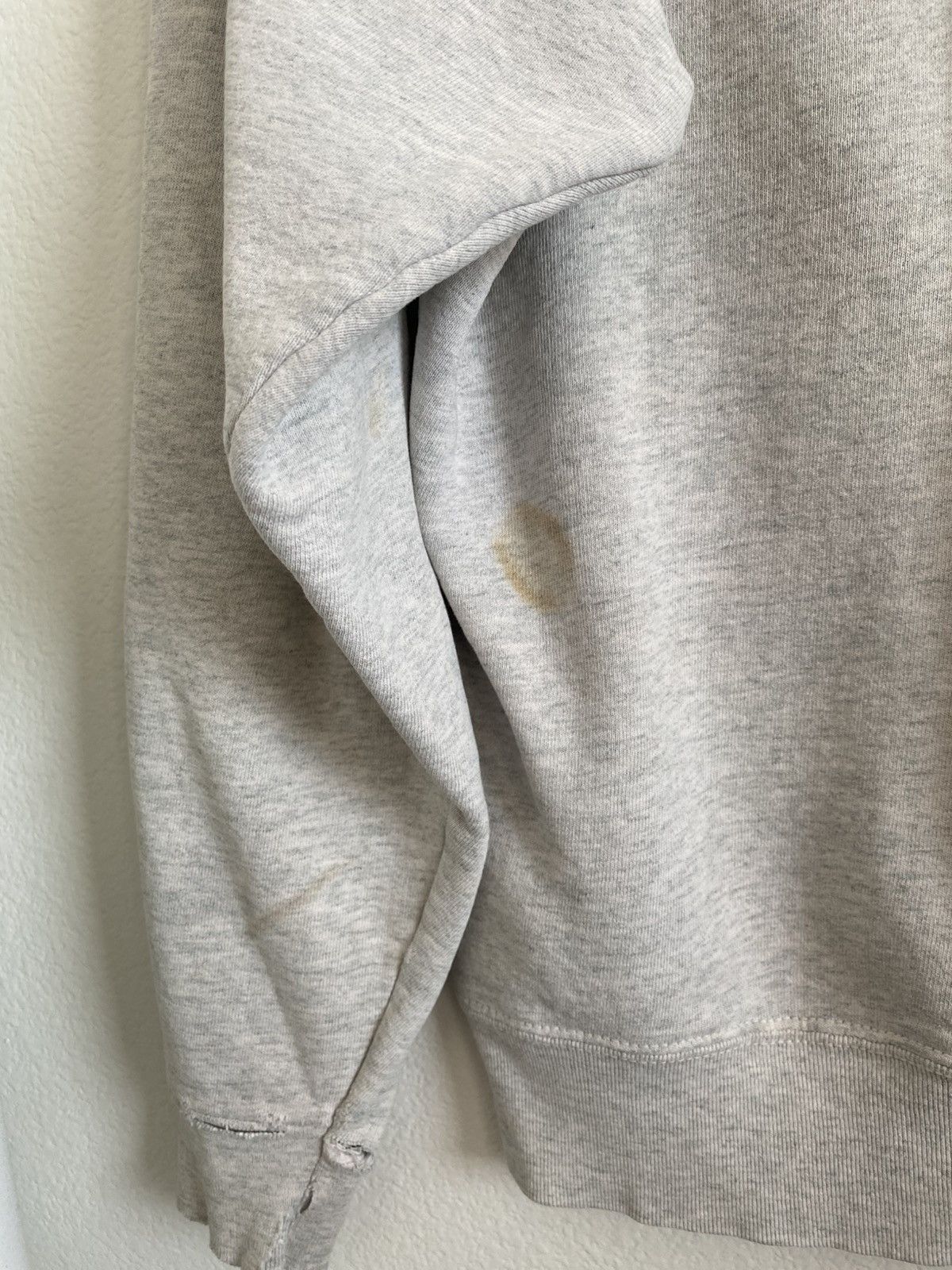 Calvin Klein Vintage Thrashed 90s Calvin Klein Crewneck Sweatshirt Size US L / EU 52-54 / 3 - 7 Thumbnail