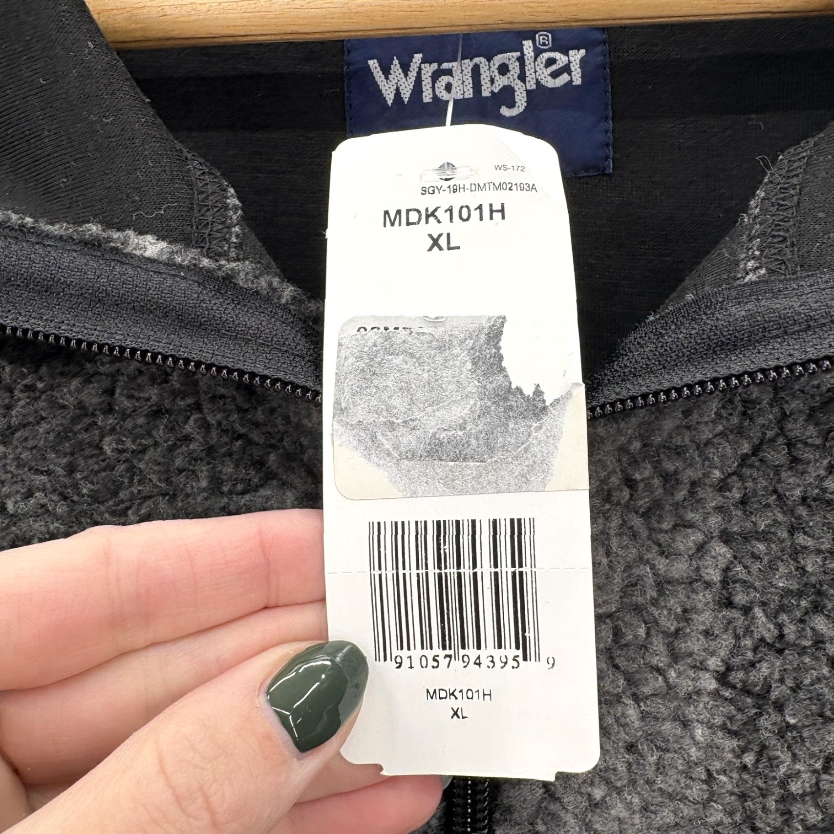 Wrangler Wrangler Sweater Mens XL Black Gray Buffalo Plaid Sherpa Fleece Quarter Zip NWT Size US XL / EU 56 / 4 - 4 Thumbnail