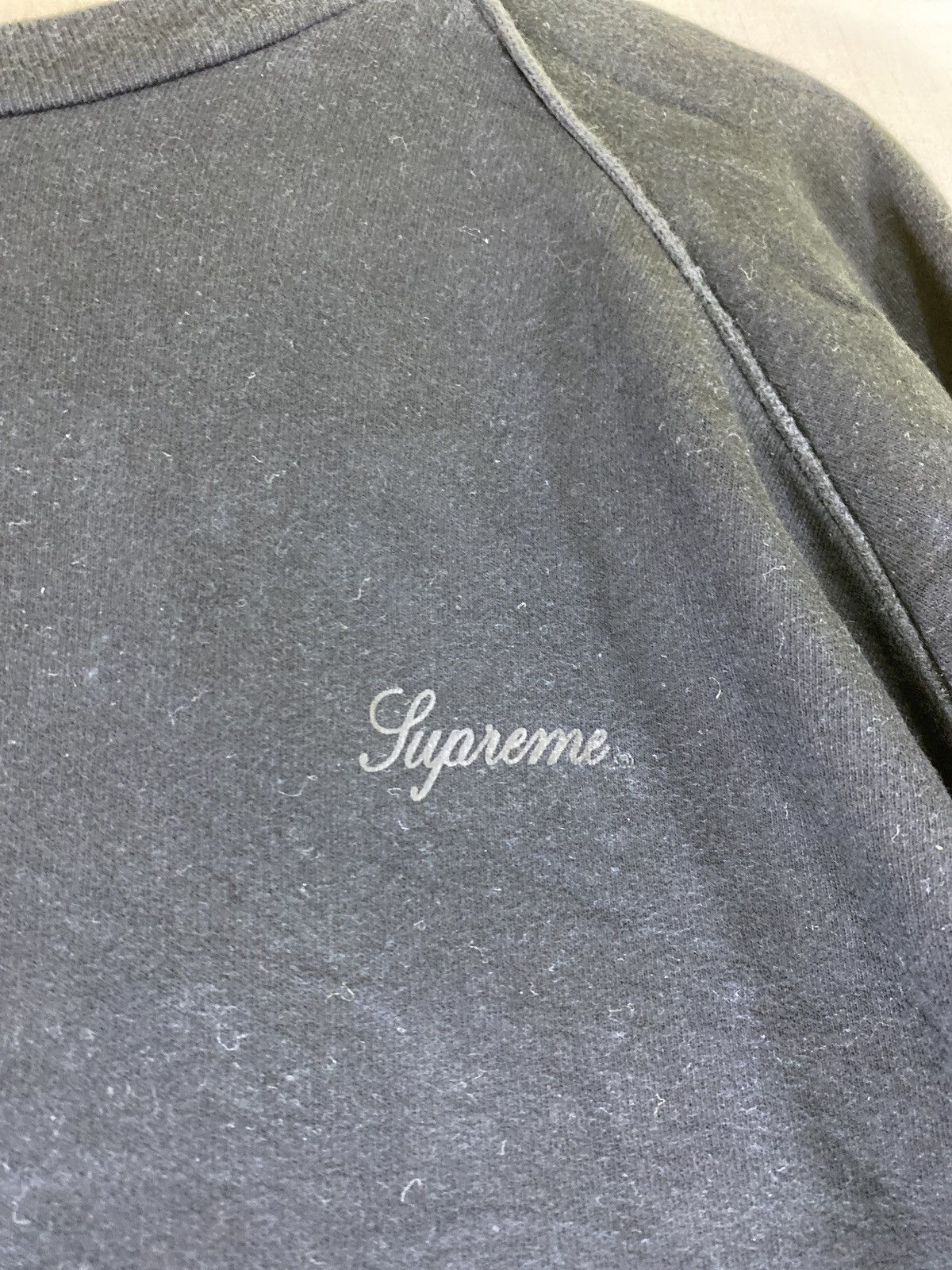 Supreme supreme script black on black small logo Size US L / EU 52-54 / 3 - 2 Thumbnail