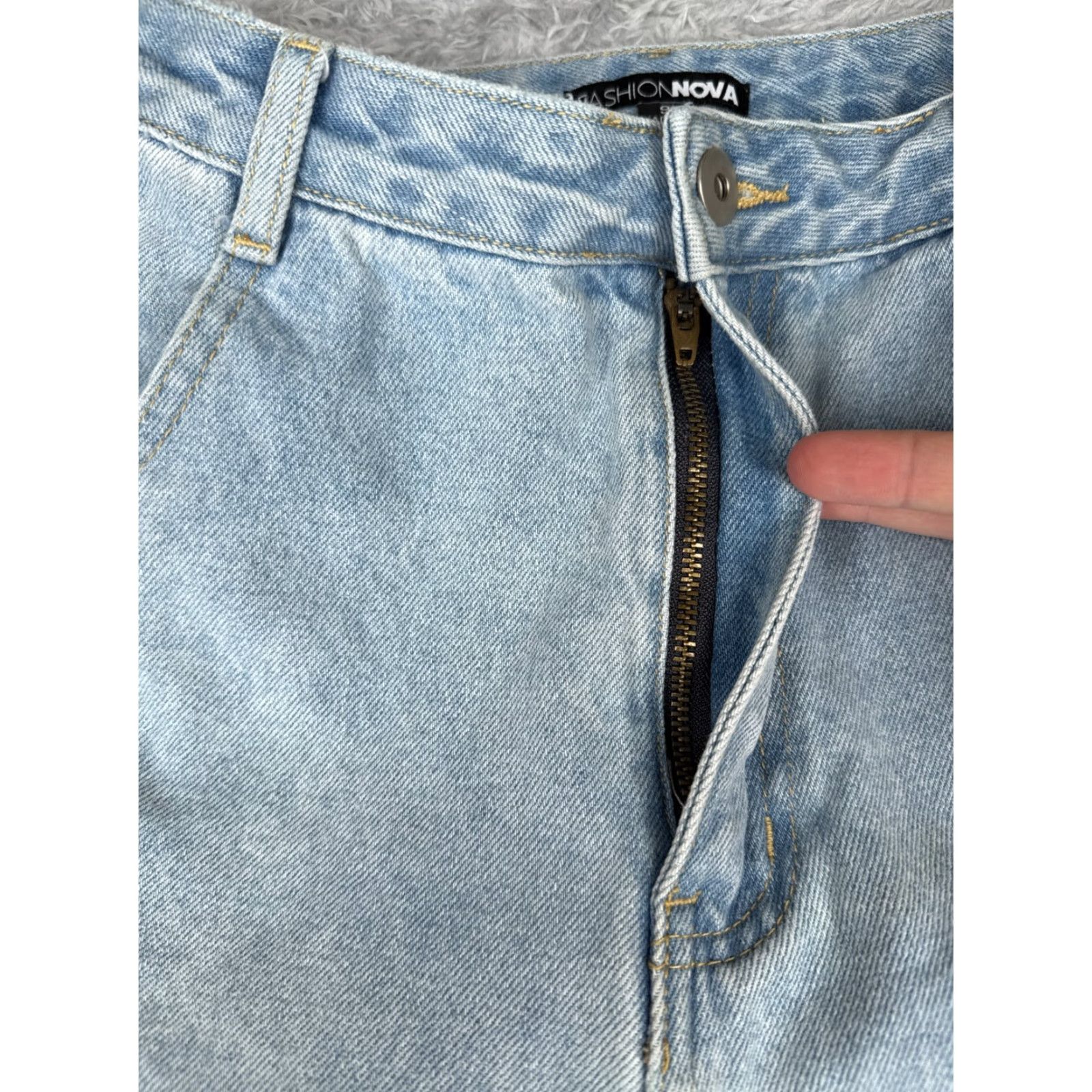 Fashion Nova Fashion Nova Jeans Juniors 9 Blue Denim Jeans Wide Leg Distressed Cotton 28x31 Jeans Women Boys Girls Mens Size 30" / US 8 / IT 44 - 5 Thumbnail