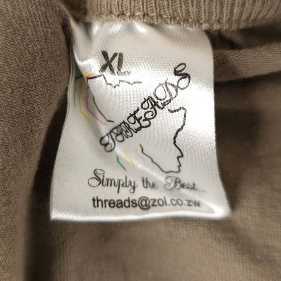 Vintage Zambezi Elephant Trails T Shirt Mens Size Large Brown Victoria Falls Zambia Threads Shirt Mens L Brown"} Size US L / EU 52-54 / 3 - 7 Thumbnail