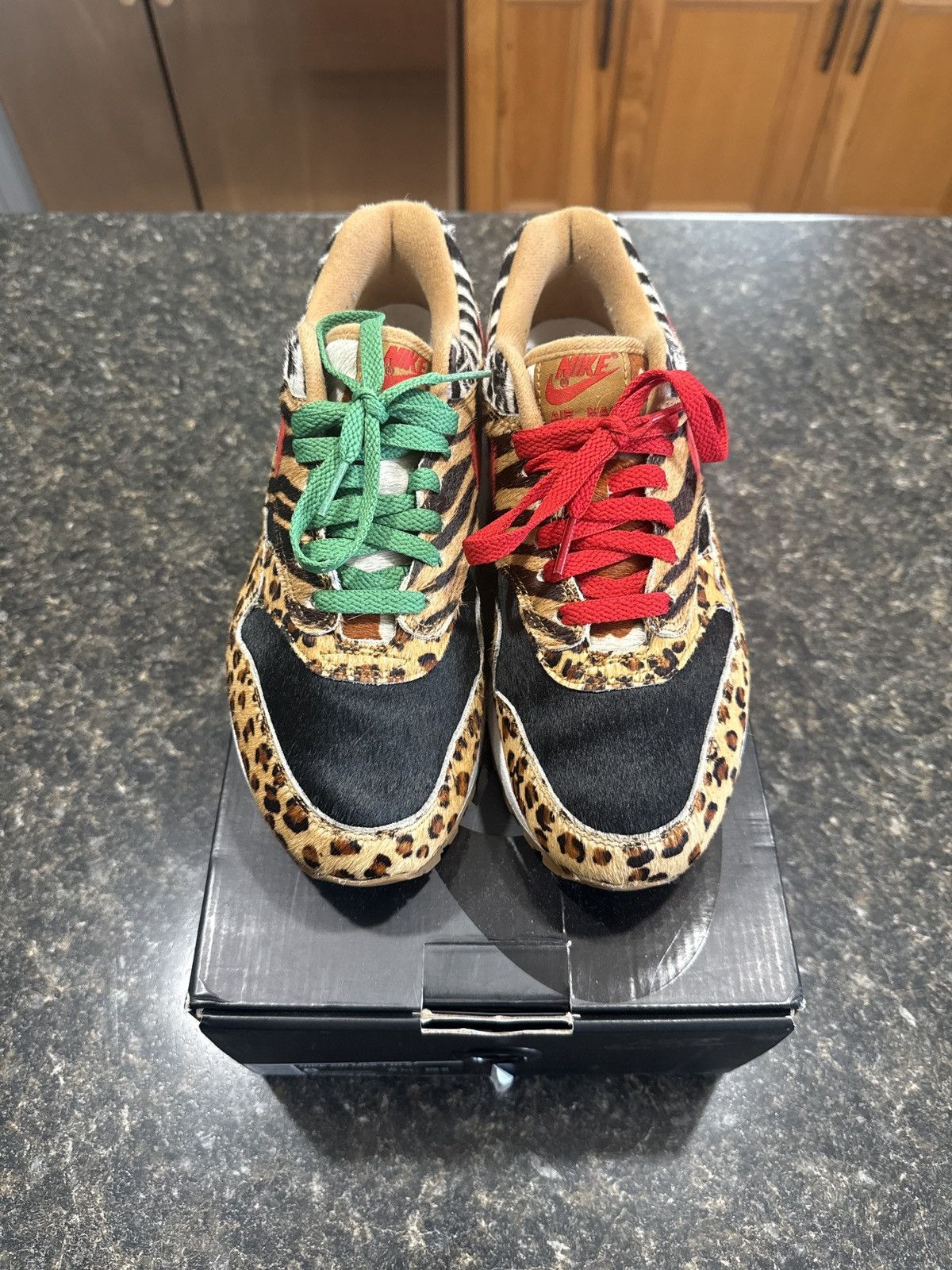 Nike NIKE AIR MAX 1 ANIMAL PACK Size US 8 / EU 41 - 4 Thumbnail