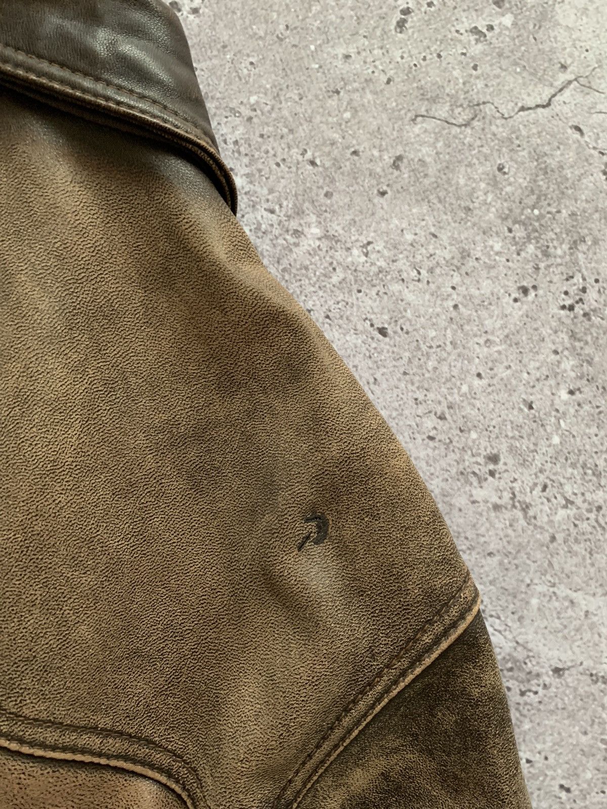 Other Faded Brown Leather Jacket Size US M / EU 48-50 / 2 - 6 Thumbnail