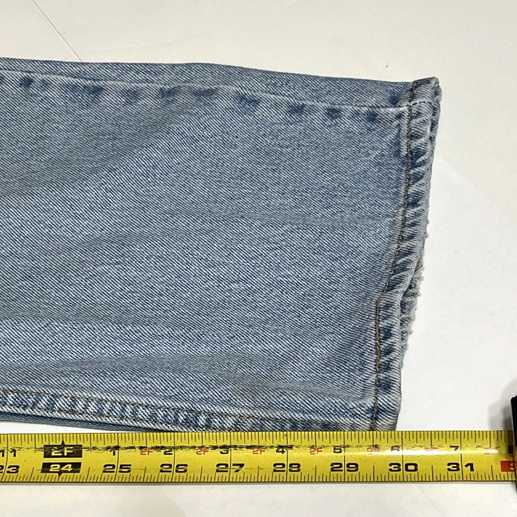 Levi's VINTAGE Levi's 505 Jeans Mens 36x30 Light Wash Straight 5-Pocket Denim Cotton Blue Regular Jeans Mens Size US 36 / EU 52 - 6 Thumbnail