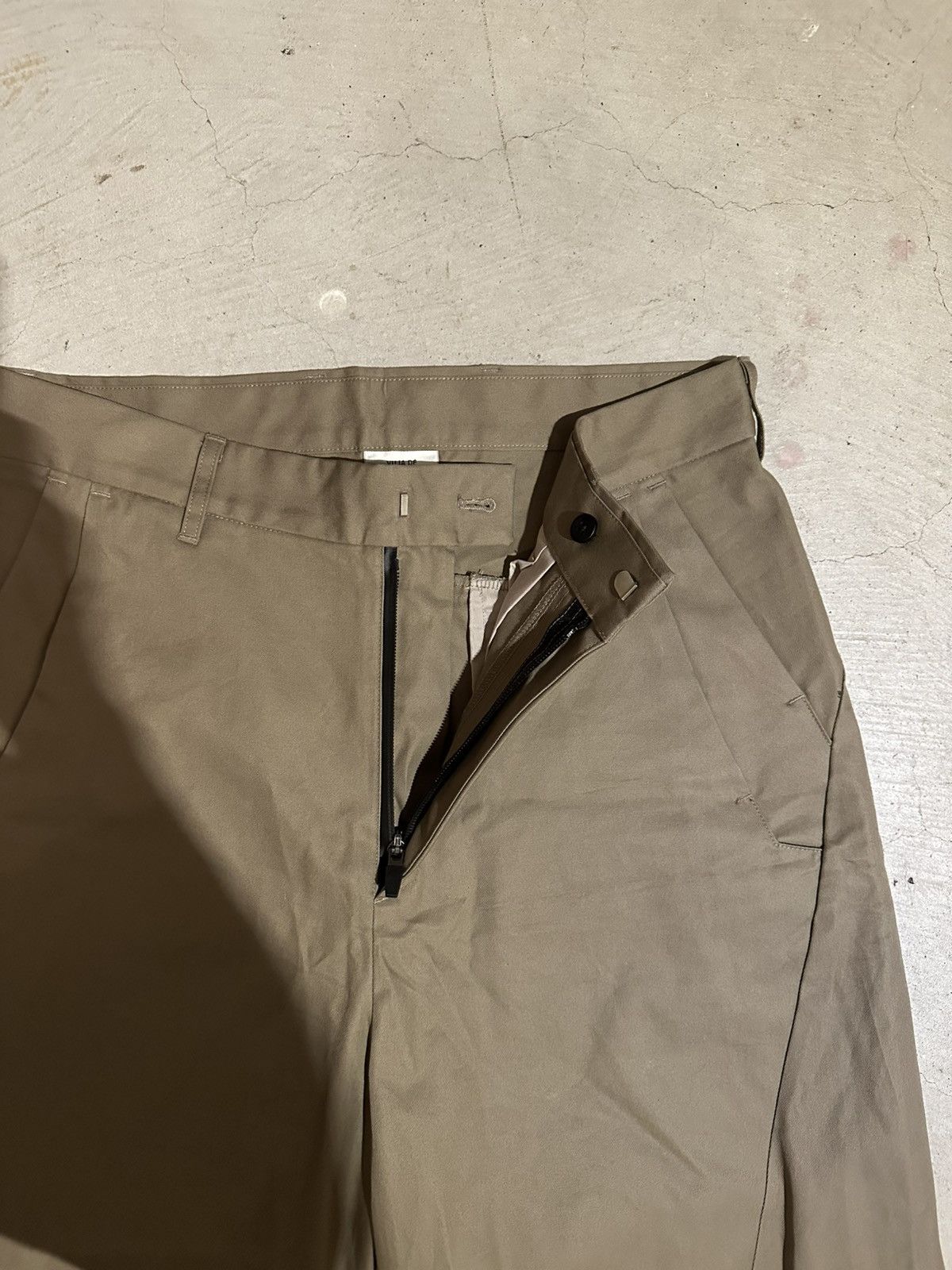Vuja De Vuja De Isaac Tech chino pants tan Size US 32 / EU 48 - 4 Thumbnail
