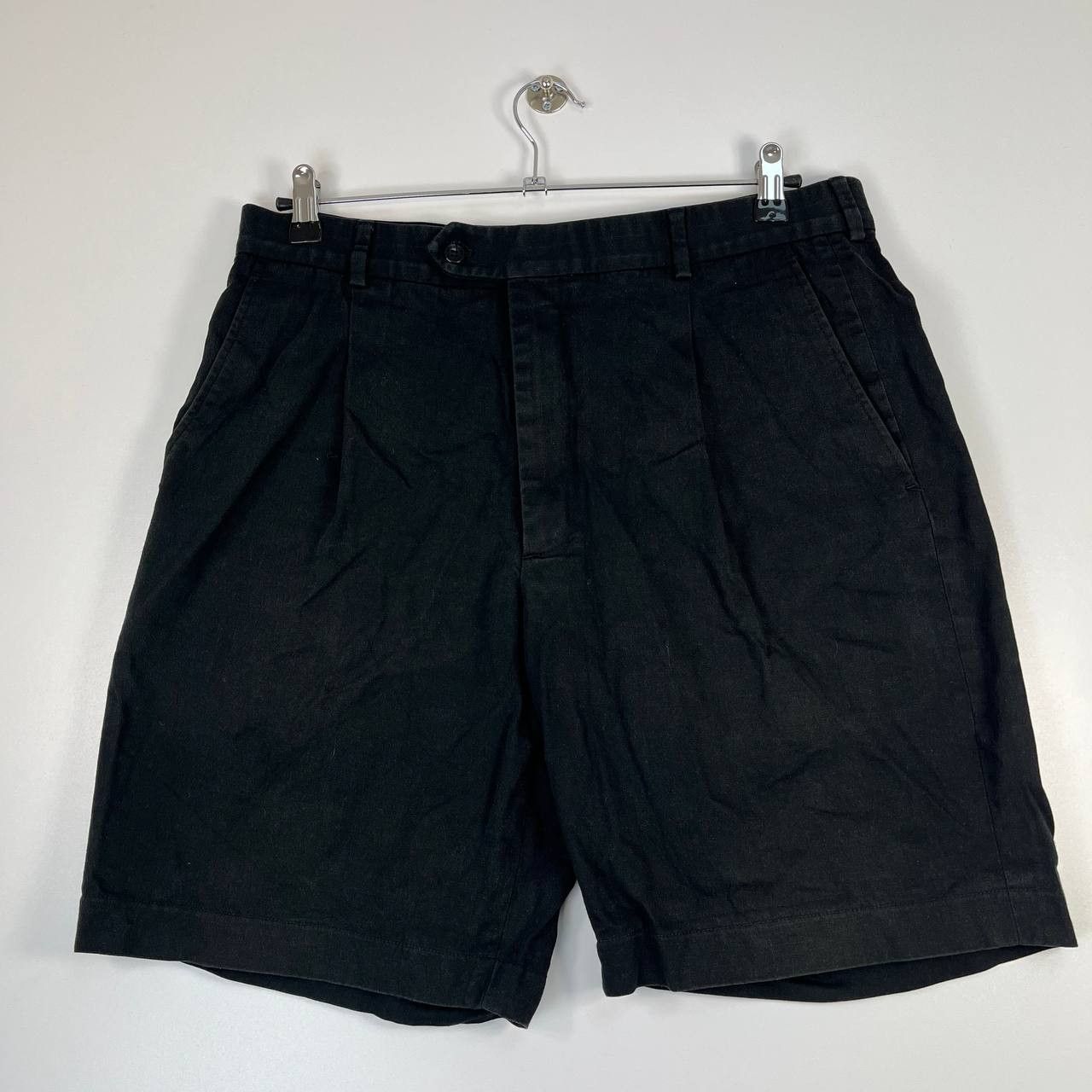 Burberry Burberry Golf Shorts Classic Black Mens Size 34 Size US 34 / EU 50 - 1 Thumbnail