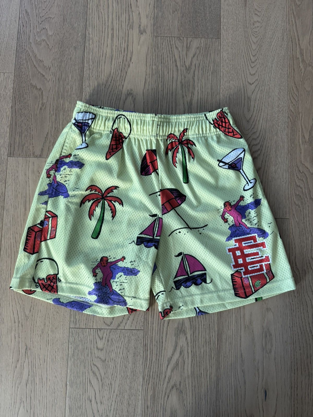 Eric Emanuel Eric Emanuel "Surf Yellow" Shorts BRAND NEW (Size Small) Size US 30 / EU 46 - 1 Thumbnail