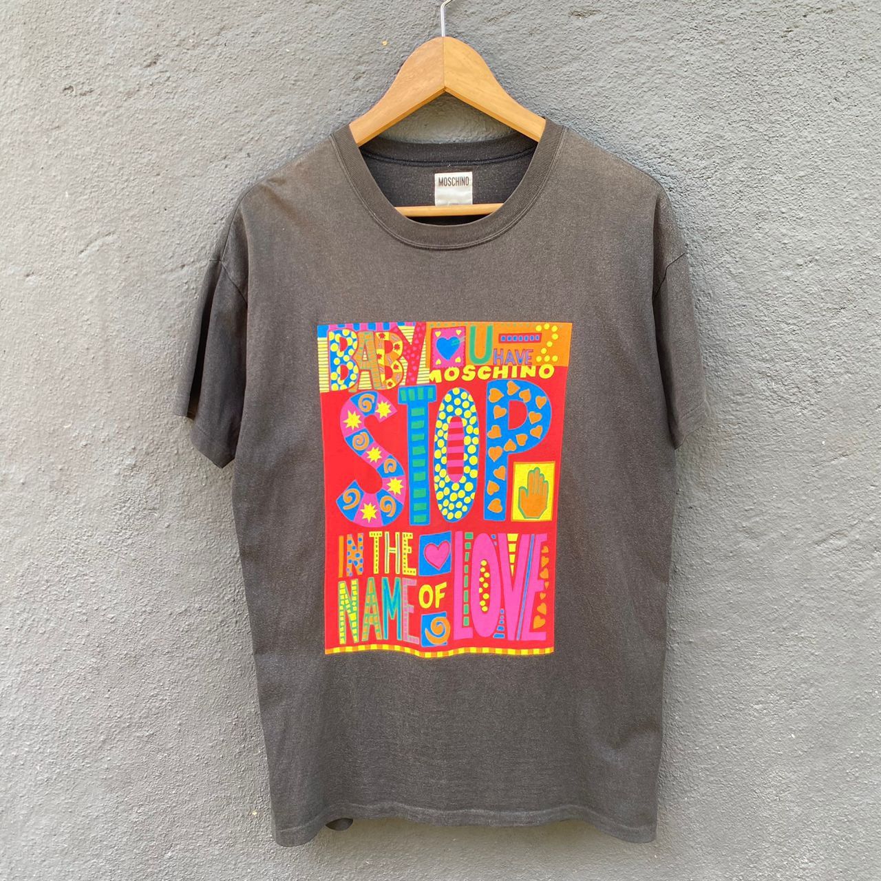 Moschino Thrashed Faded Vintage Moschino Tee Size US L / EU 52-54 / 3 - 1 Thumbnail