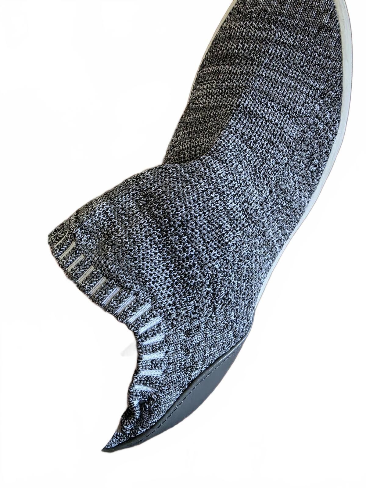 BRAHMIN 2 Pairs Gray Black Fabric Slipon Sneakers Shoes Womens Sz 7 Size US 7 / IT 37 - 10 Thumbnail