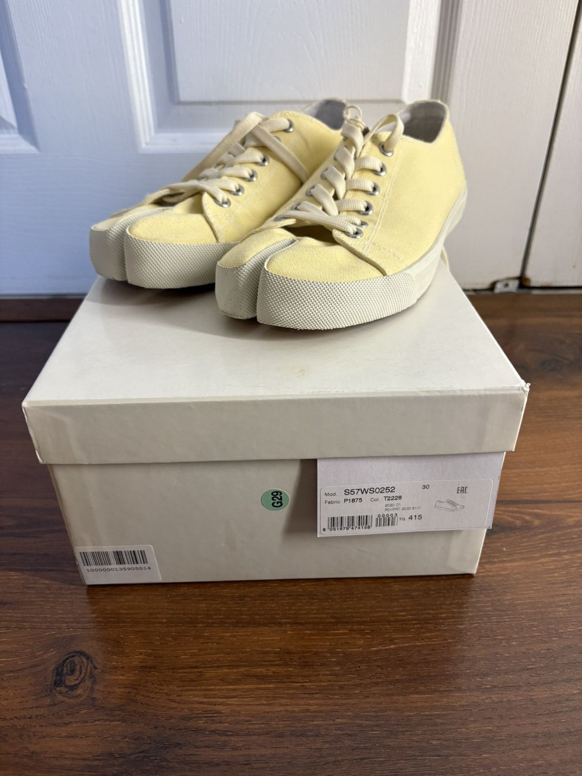 Maison Margiela Low top tabi sneaker Size US 8 / EU 41 - 2 Thumbnail