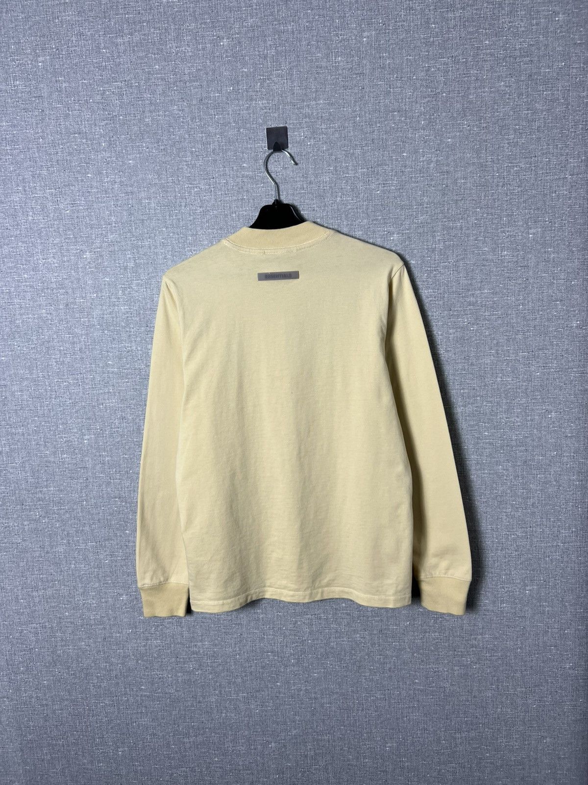 Fear of God FEAR OF GOD Essentials Women’s Big LOGO Long Sleeve Tee FOG Size L / US 10 / IT 46 - 7 Thumbnail