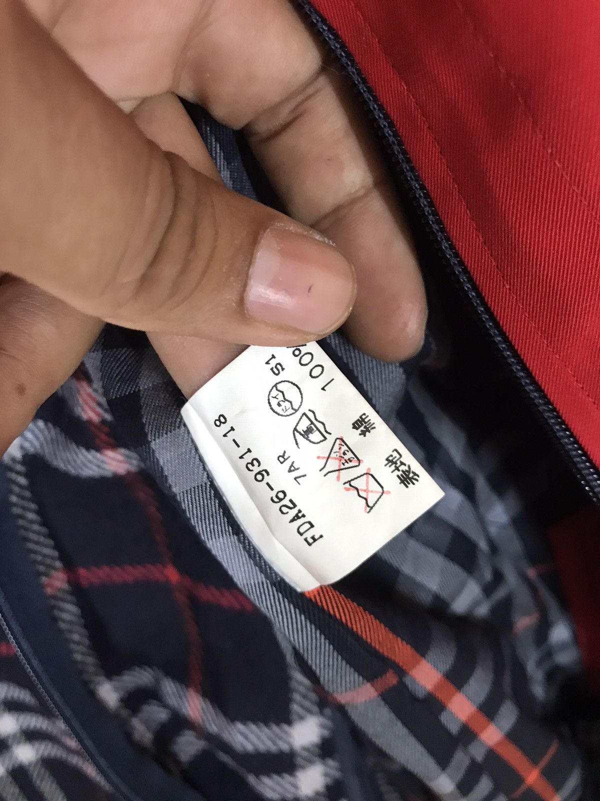 Burberry 🔥RARE COLOUR🔥BURBERRY TRENCH COAT RED NICE DESIGN Size US M / EU 48-50 / 2 - 6 Thumbnail