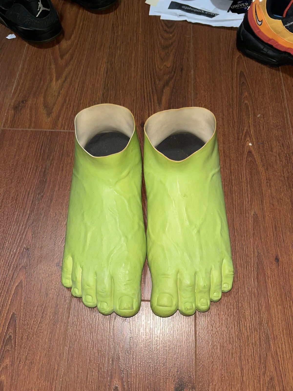 Imran Potato Imran potato caveman green foot slippers Size US 12.5 / EU 45-46 - 2 Thumbnail