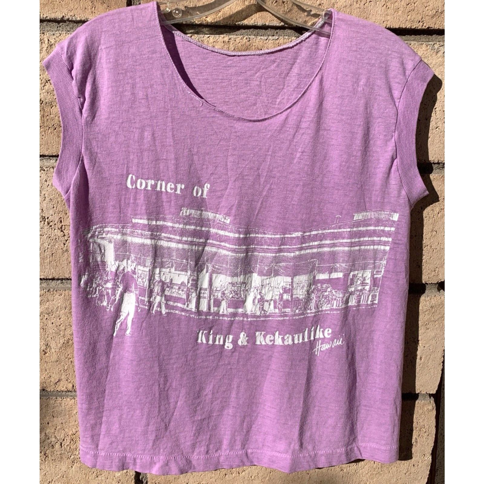 Vintage VINTAGE King & Kekaulike Hawaii Muscle Shirt Sleeveless Graphic Tee T Shirt 80s Purple Unbranded T-Shirt Adult L 80s Womens Mens Boys Girls Size US L / EU 52-54 / 3 - 3 Thumbnail