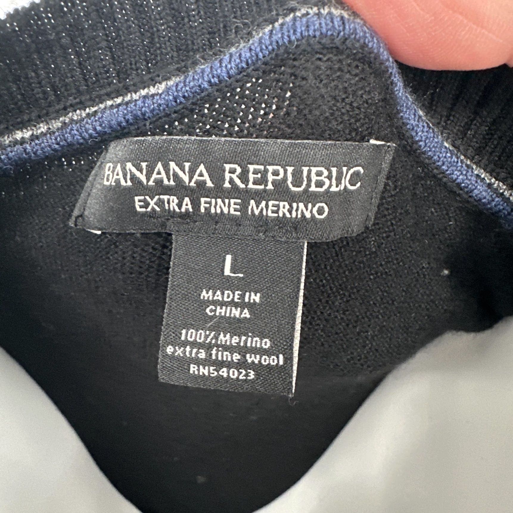 Banana Republic Banana Republic Sweater Mens Large Black 100% Merino Wool Crewneck Pullover Knit Mens Size US L / EU 52-54 / 3 - 3 Thumbnail
