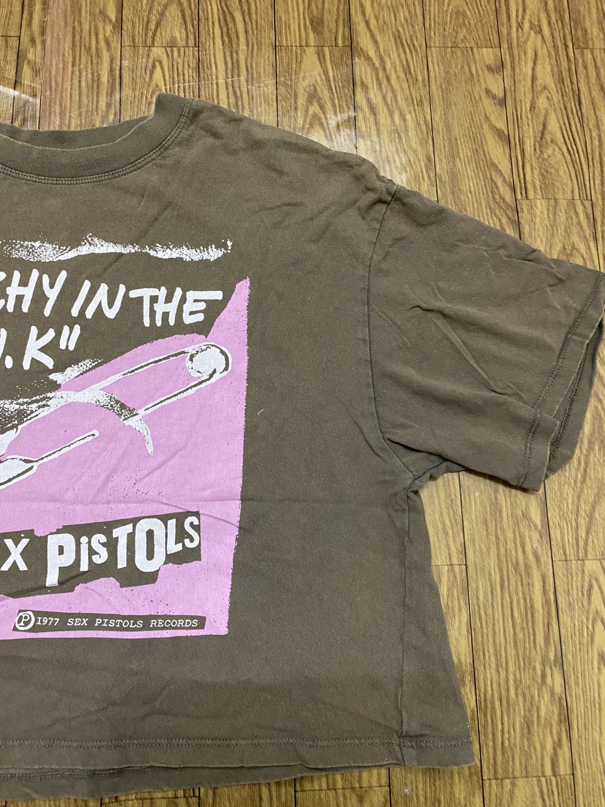 Band Tees Sex pistols residuals crop tees Size US S / EU 44-46 / 1 - 3 Thumbnail