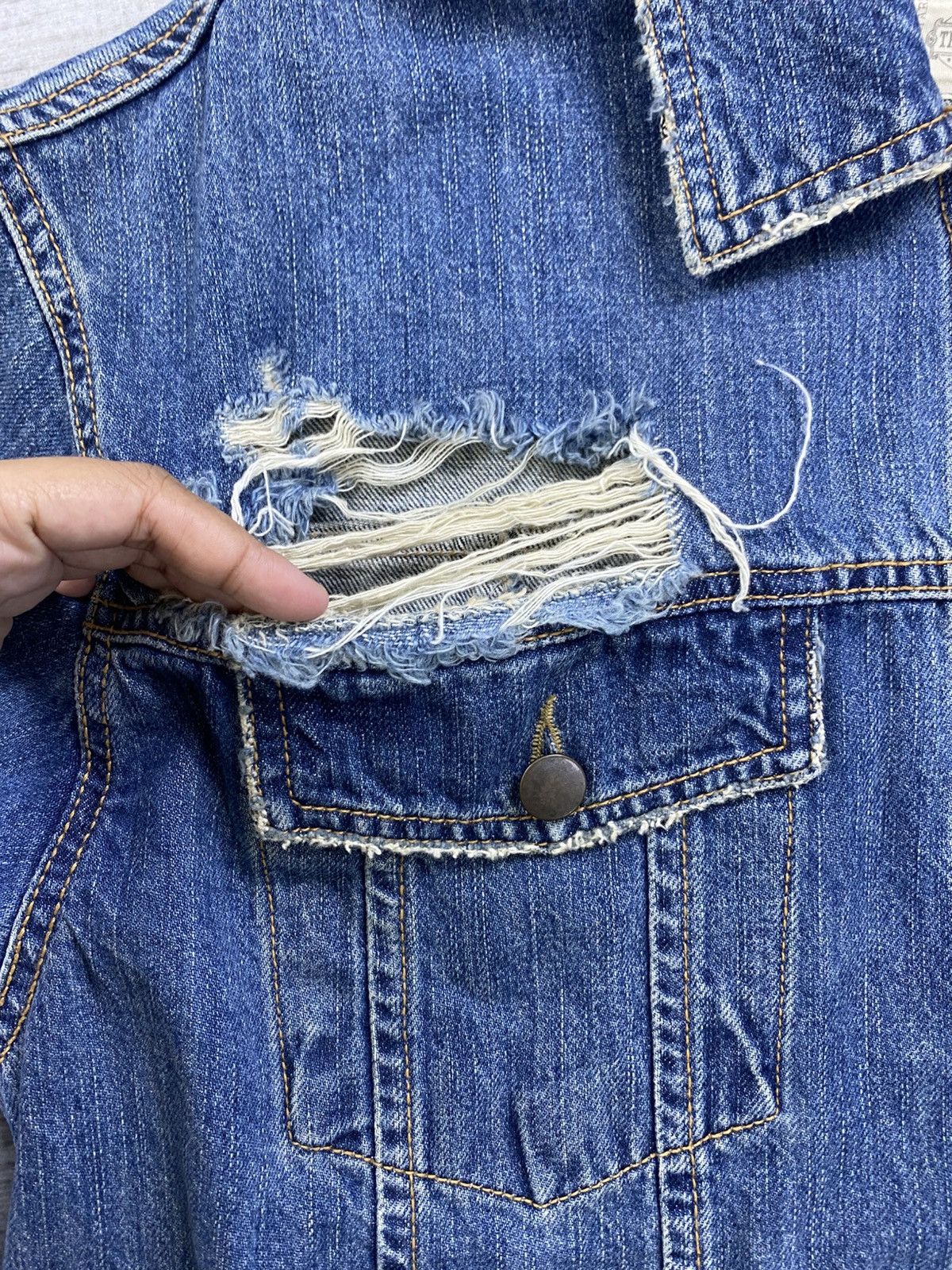 GOA 🔥🔥 GOA Company Ripped Style Rare Denim Jacket Size US M / EU 48-50 / 2 - 7 Thumbnail