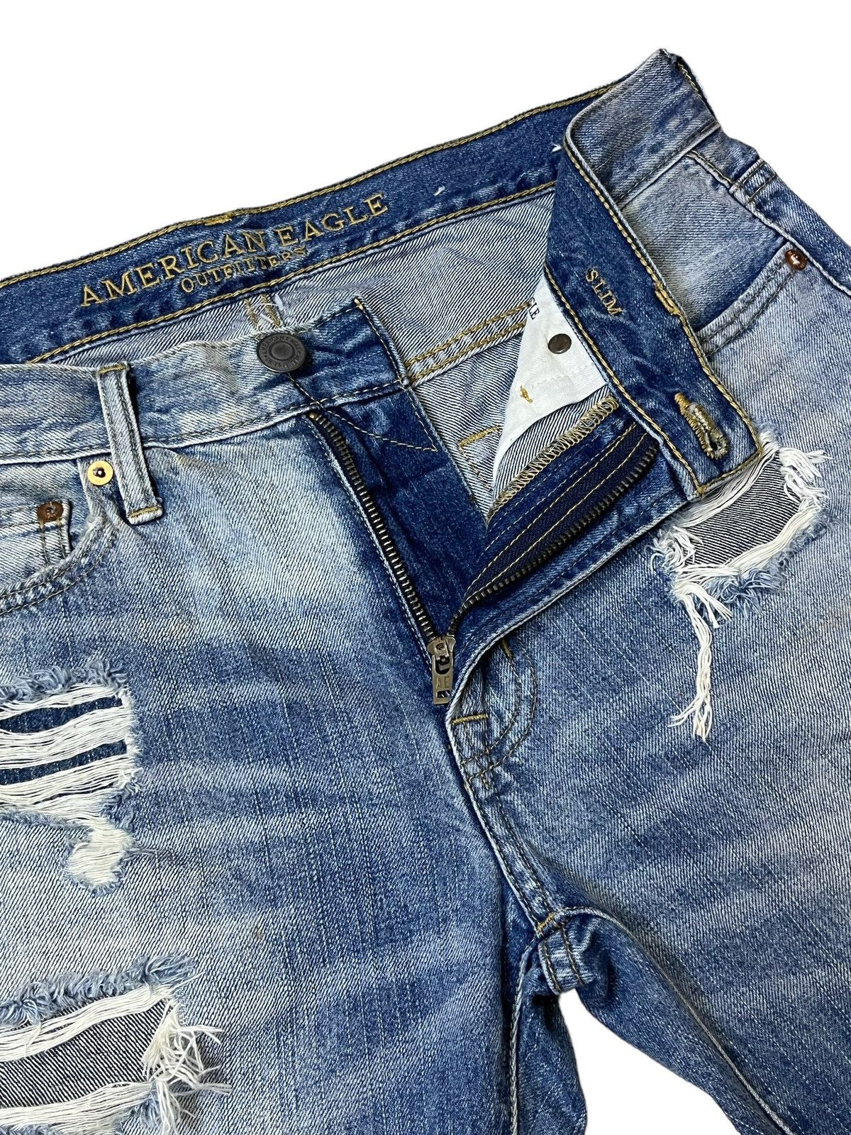 American Eagle Outfitters AMERICAN EAGLE OUTFITTERS SLIM FIT DISTRESSED STYLE DENIM Size US 33 - 7 Thumbnail