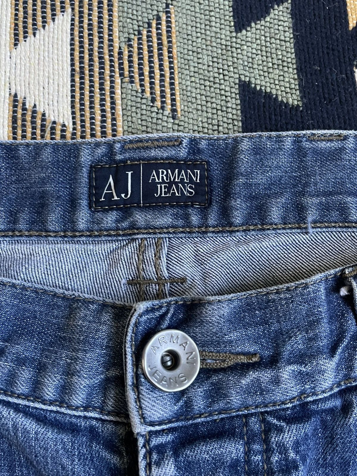 Armani × Vintage Vintage Armani Matal Logo Denim Jeans Size US 33 - 10 Thumbnail