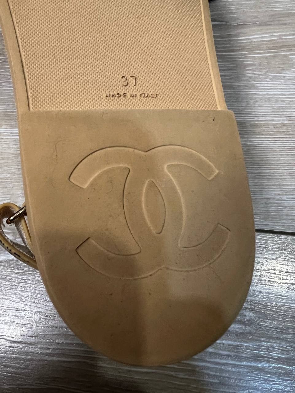 Chanel Chanel rubber dad sandals in logo Size US 7 / IT 37 - 5 Thumbnail