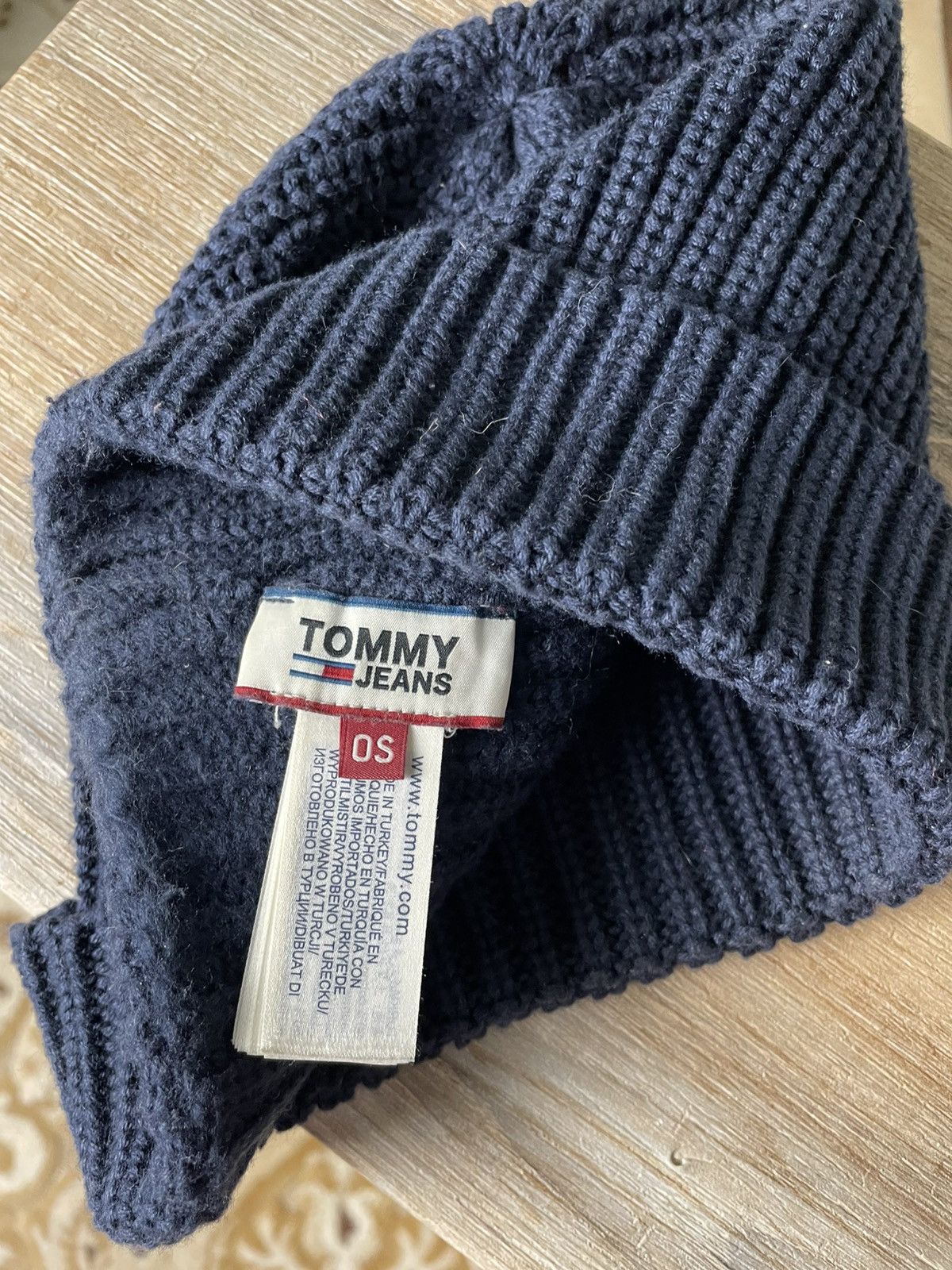 Tommy Hilfiger Tommy Hilfiger Classic Logo Beanie Snow Hat Size ONE SIZE - 4 Thumbnail