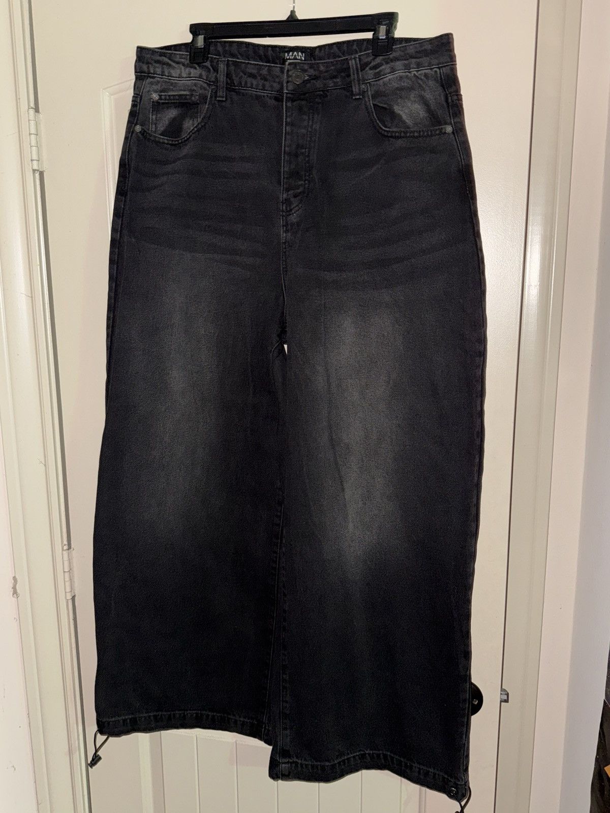Boohoo Wide Leg Black Denim Pants Size US 36 / EU 52 - 2 Thumbnail