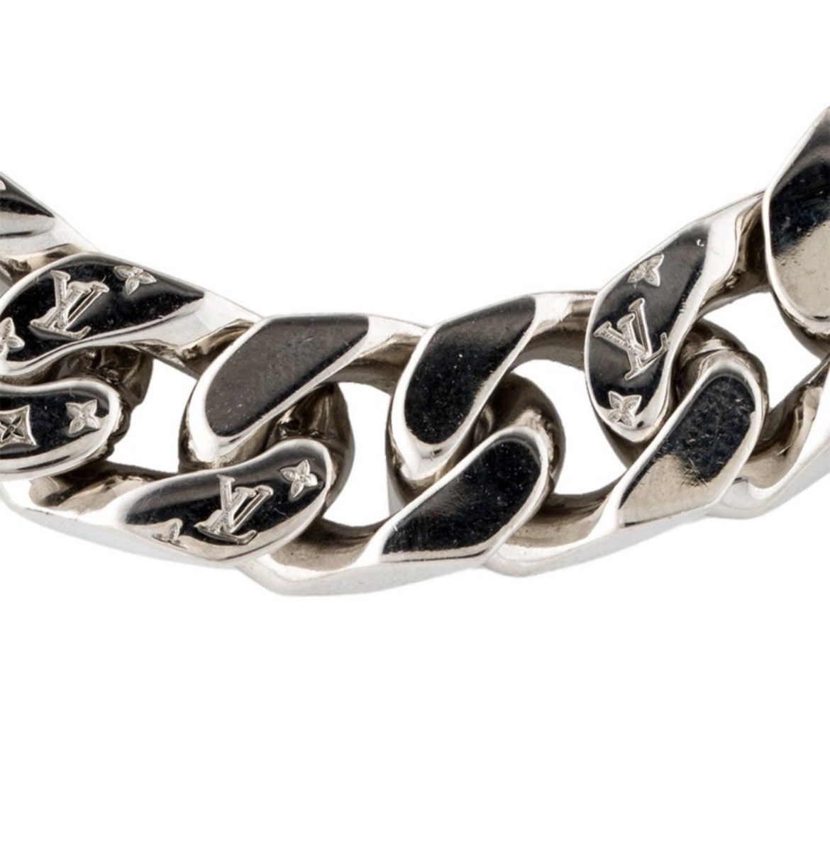 Louis Vuitton Louis Vuitton Chain Links Bracelet Engraved Monogram Silver Size ONE SIZE - 2 Thumbnail