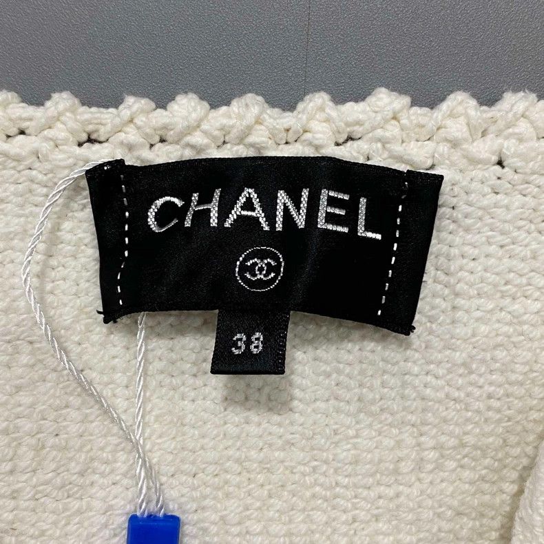 Chanel Chanel Knitted tassel dress 2504-Nextarrow Size XS / US 0-2 / IT 36-38 - 4 Thumbnail