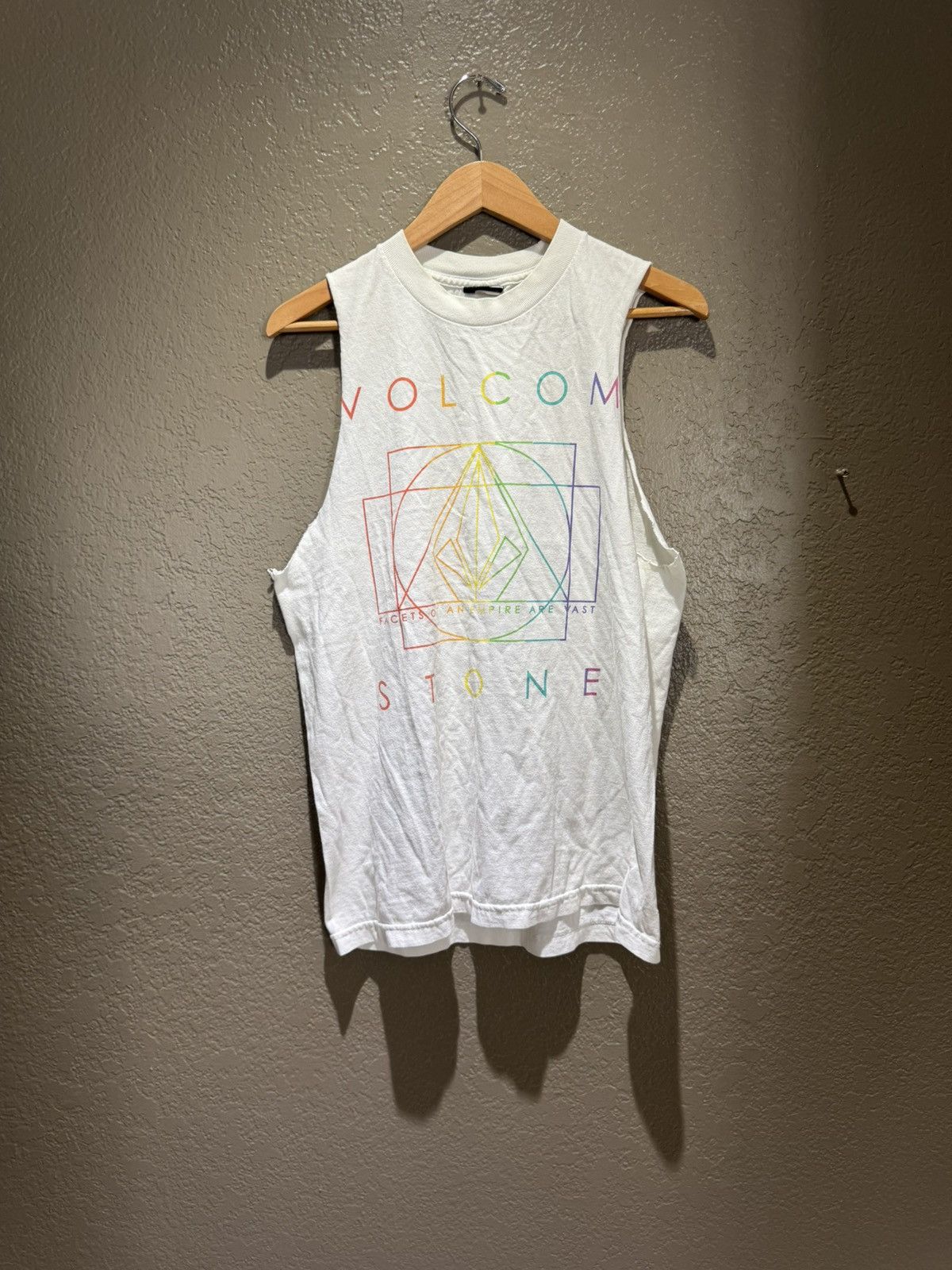 Volcom Vintage 2000s Y2k Volcom Cut off Tank Top Medium White Multi Size US M / EU 48-50 / 2 - 1 Thumbnail