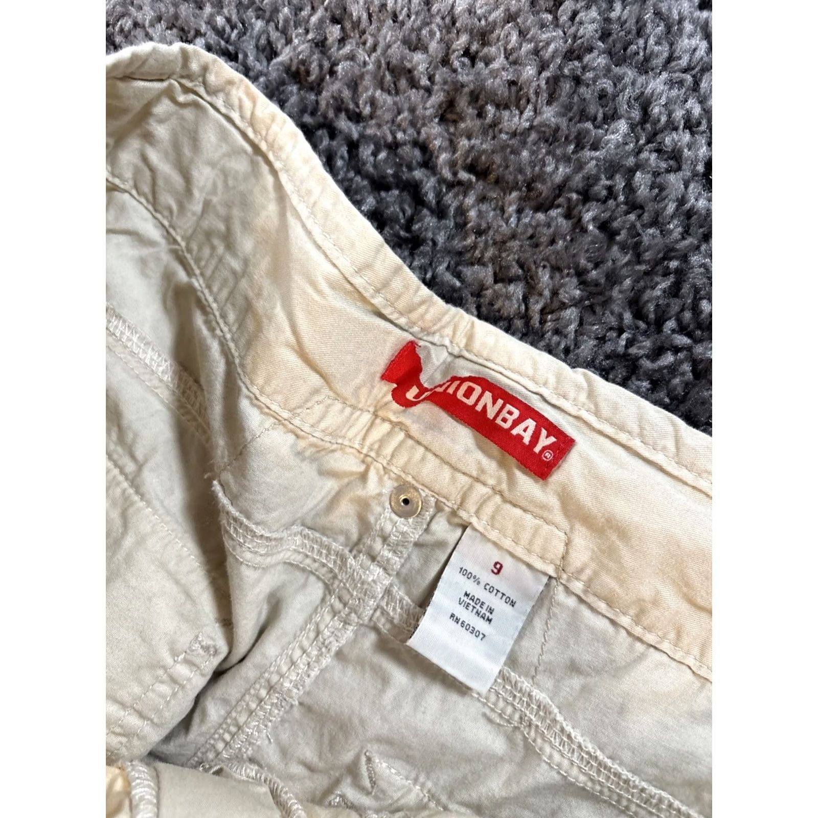 Vintage VINTAGE Union Bay Shorts Womens 32 White Cargo Pocket Denim Cotton Y2K Micro Cut-Off Size 24" / US 00 / IT 34 - 7 Thumbnail