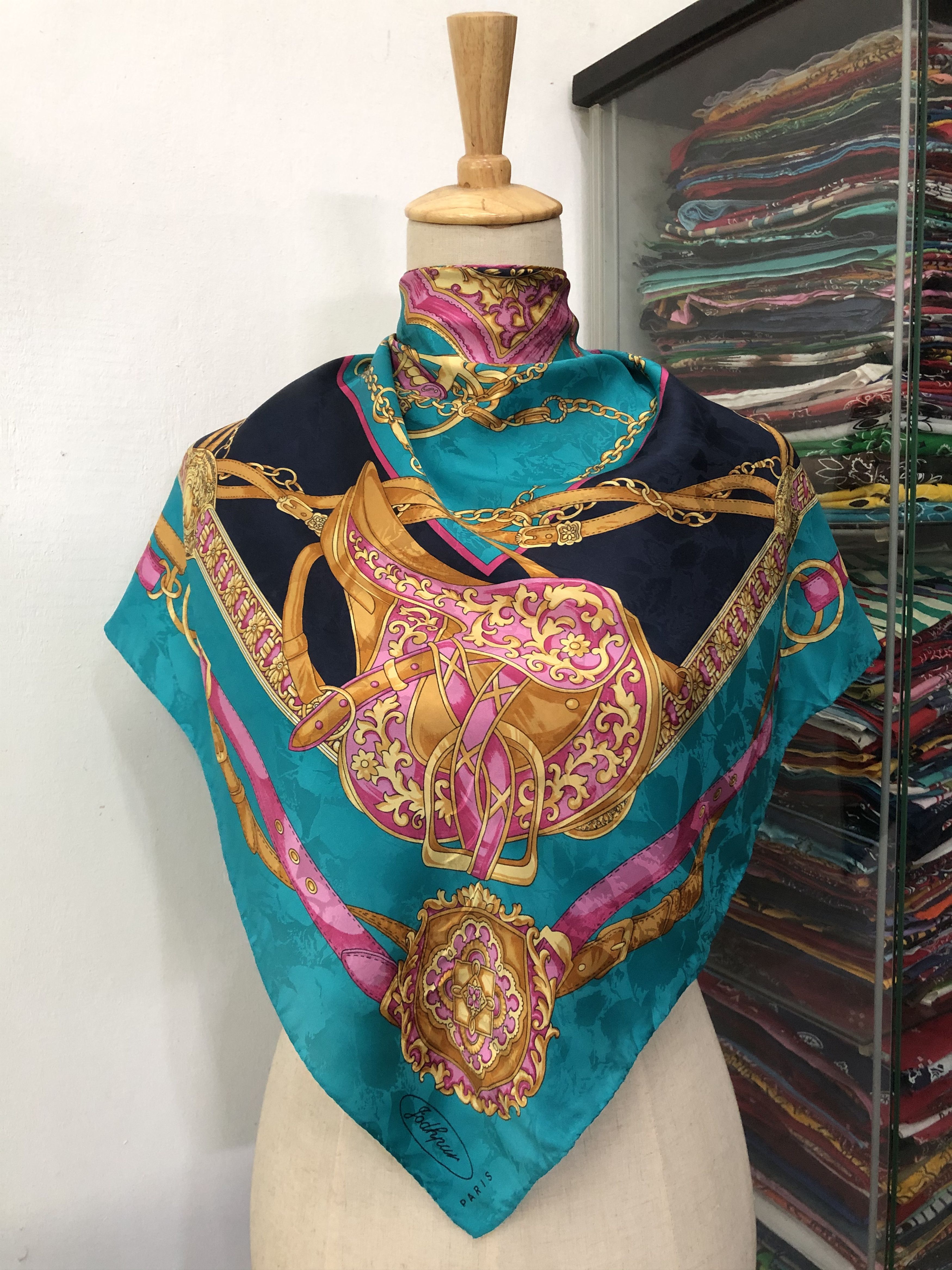 Vintage Vintage Jodhpur Paris Silk Scarf Size ONE SIZE - 1 Thumbnail
