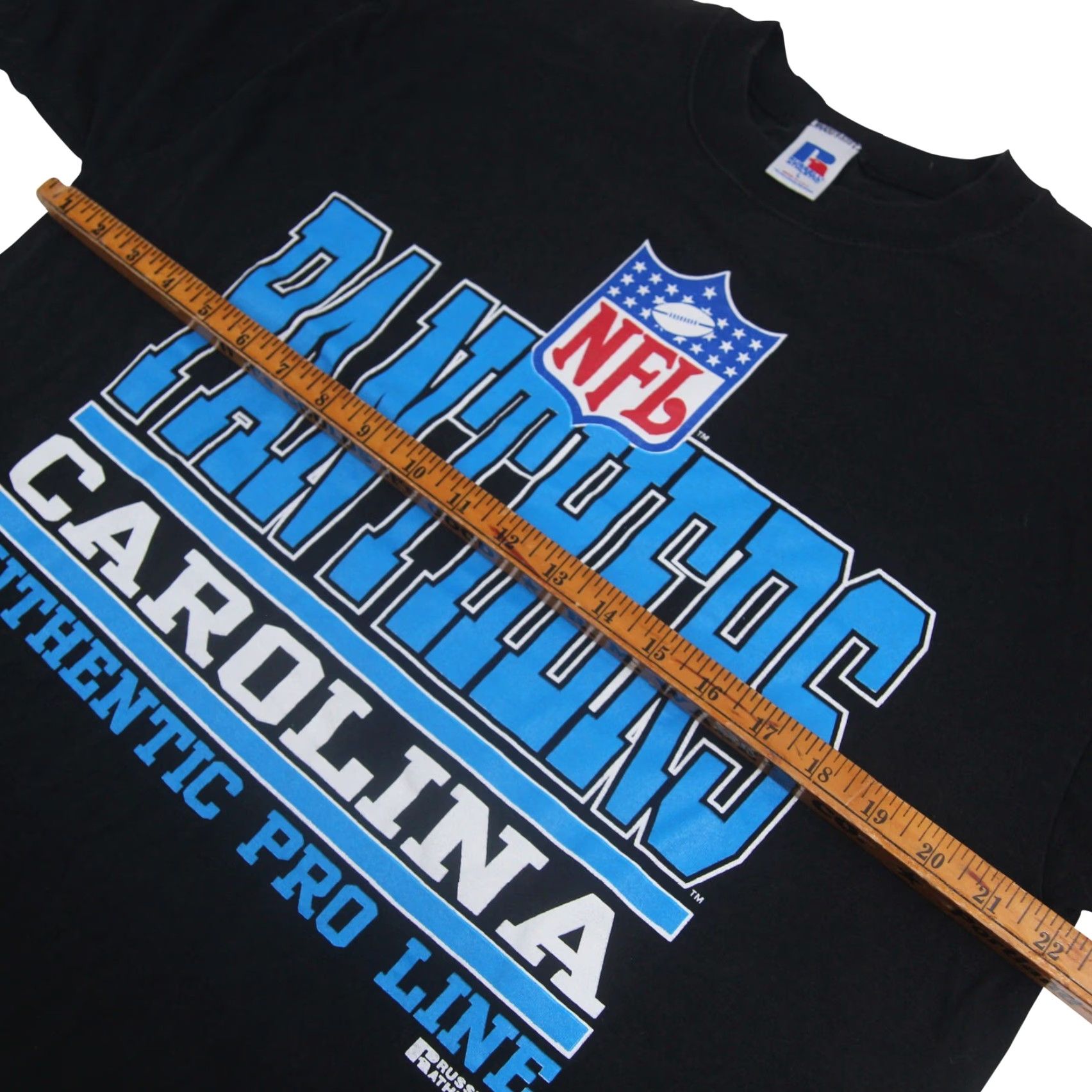 Russell Athletic VINTAGE Russell Athletics Carolina Panthers Graphic T Shirt Mens Large Black Panthers Graphic T Shirt Size US L / EU 52-54 / 3 - 4 Thumbnail