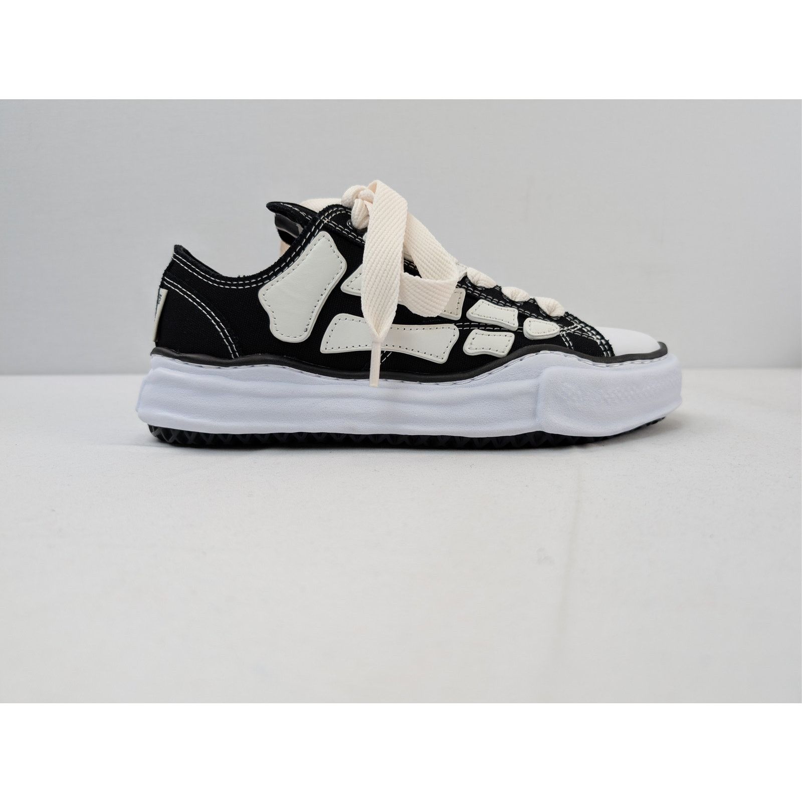 Amiri o1rshd1 Maison Mihara Yasuhiro Low-Top Sneakers in Black Size US 11 / EU 44 - 4 Thumbnail
