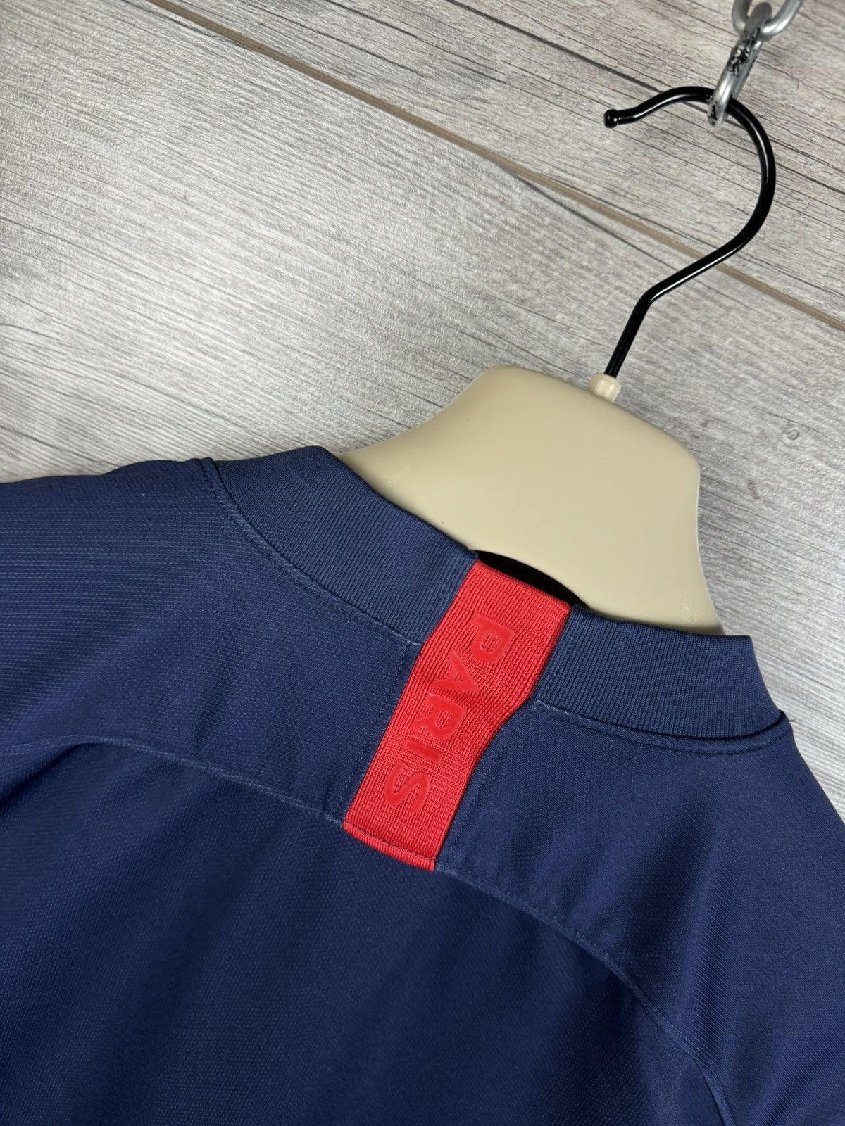Nike NIKE PSG PARIS SOCCER JERSEY Y2K DRILL STYLE SIZE M Size US M / EU 48-50 / 2 - 13 Thumbnail