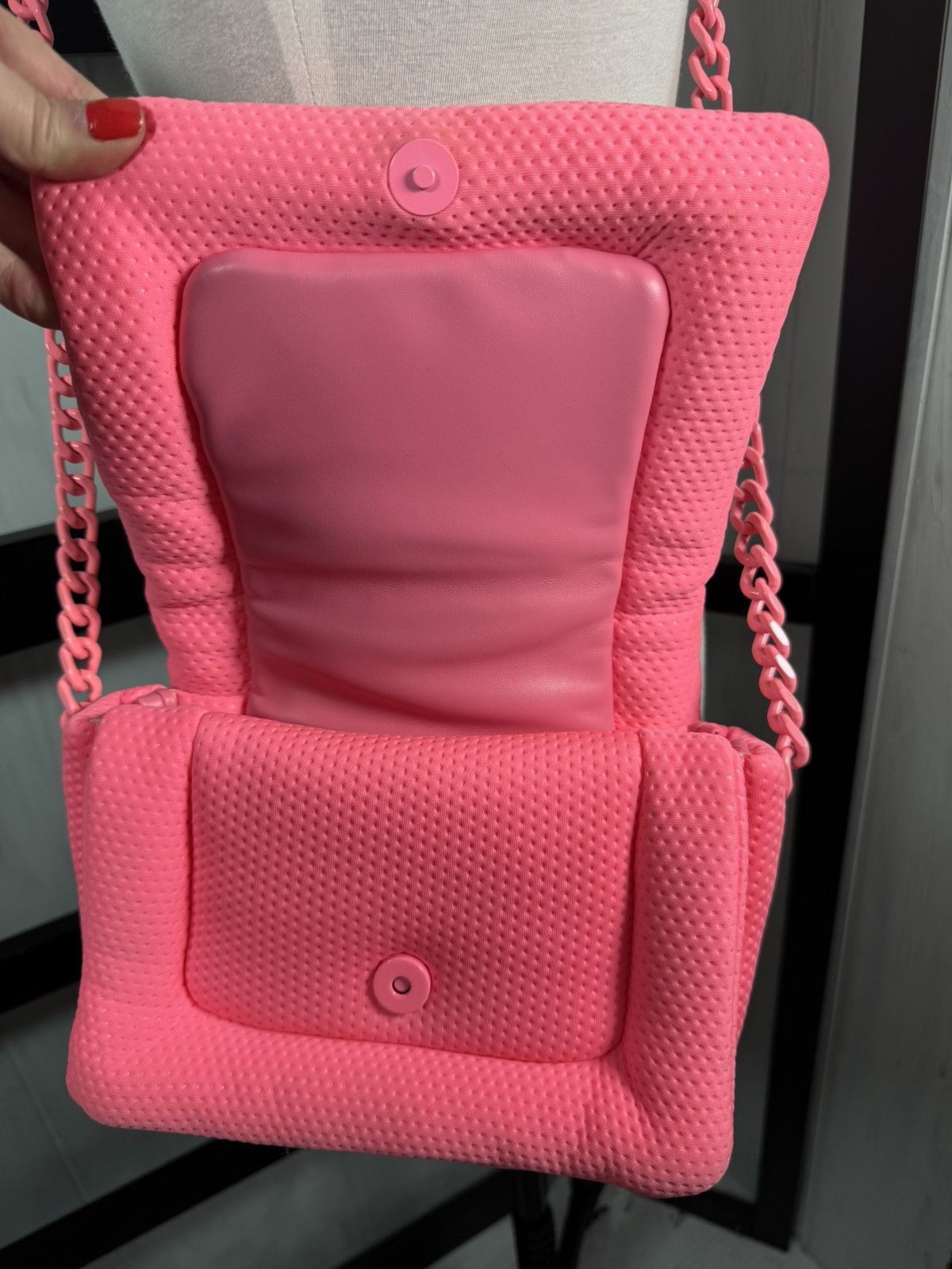 Essentiel Antwerp Essentiel Antwerp Zippotaumus Puffy Crossbody Size ONE SIZE - 5 Thumbnail