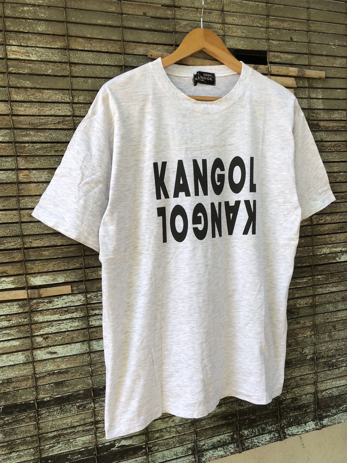 Kangol 🔥Vintage 90s🔥 Casual Kangol Centre Logo Tshirts Size US M / EU 48-50 / 2 - 4 Thumbnail