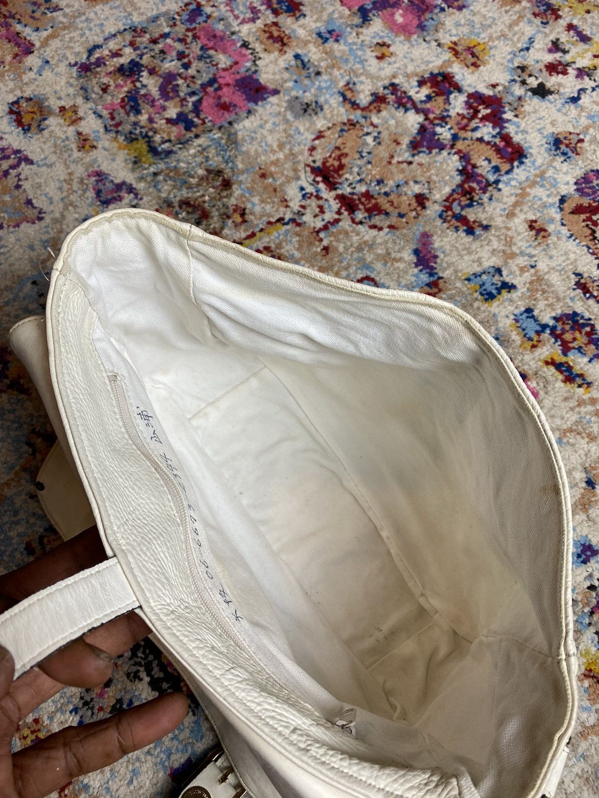 Japanese Brand × Other × Vintage Vintage Japan full grained White Leather Artisan Messenger Size ONE SIZE - 12 Thumbnail