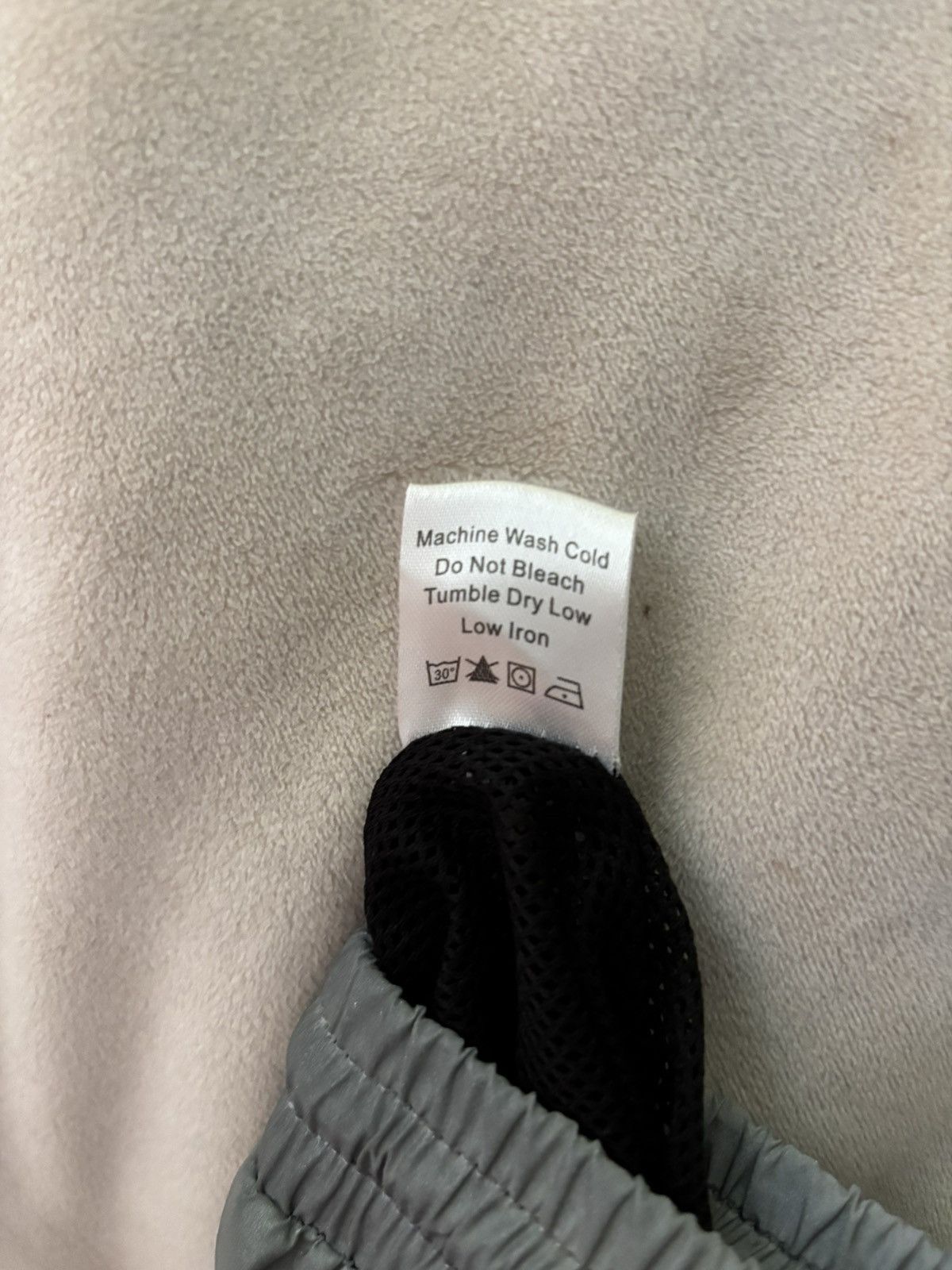 Other Bad Bunny X 100PRE Official Merch Reflective Jogger Size US 35 - 9 Thumbnail