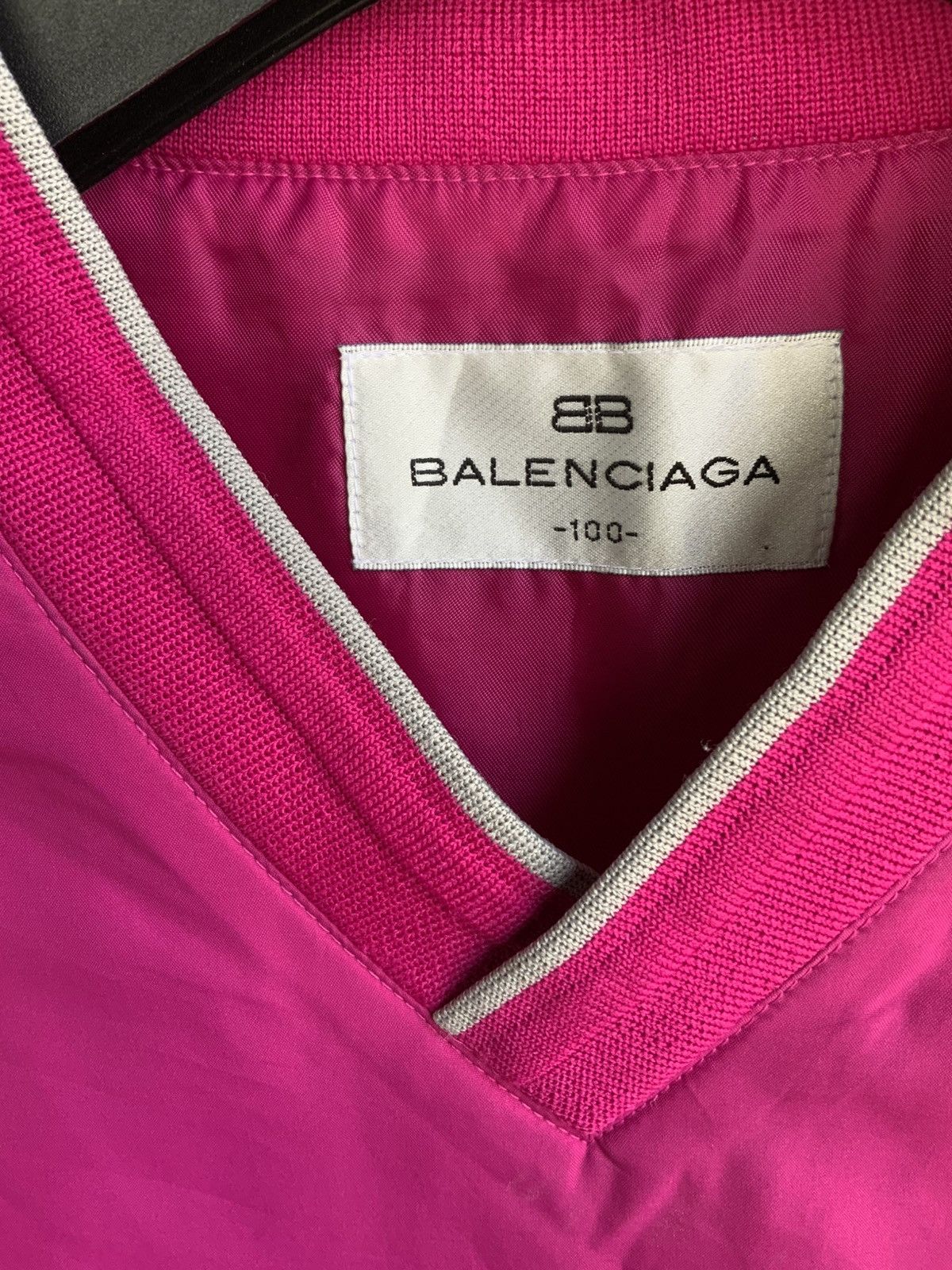Balenciaga Vintage 90s Balenciaga Golf BB Logo Hot Pink V-Neck Size 100 Size M / US 6-8 / IT 42-44 - 2 Thumbnail