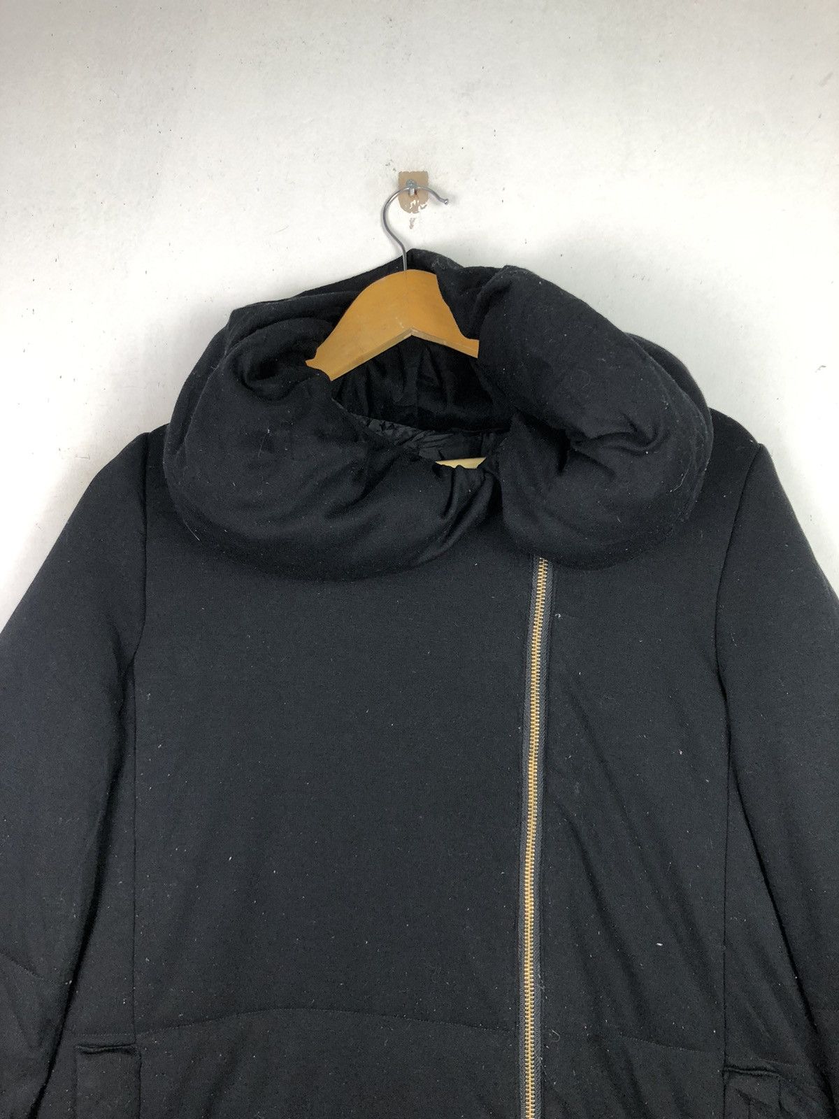 Gu Cross Zipper Long Jacket