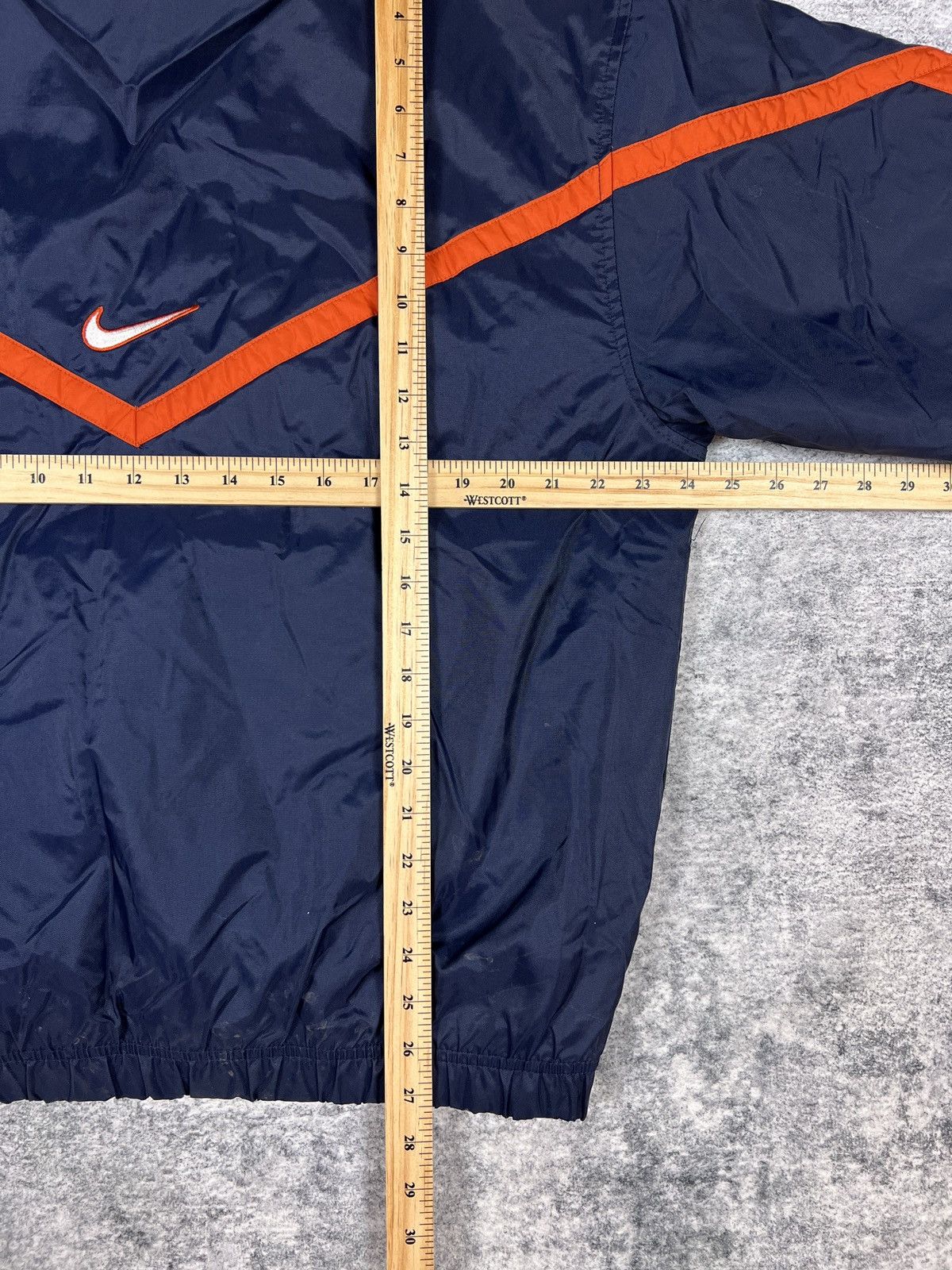 Nike × Vintage Vintage 90s Nike Quilt Lined Medium Weight Track Jacket M Size US M / EU 48-50 / 2 - 7 Thumbnail