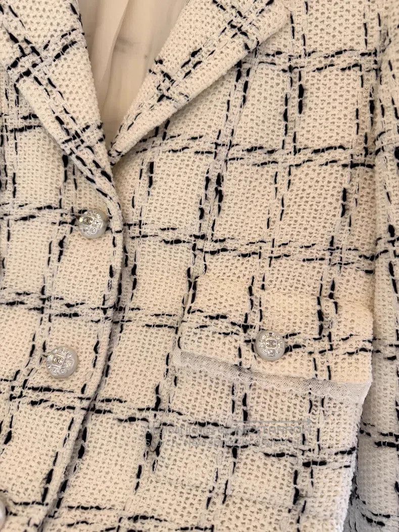 Chanel Chanel Flower show white plaid lace suit Size XXS / US 00 / IT 34 - 2 Thumbnail