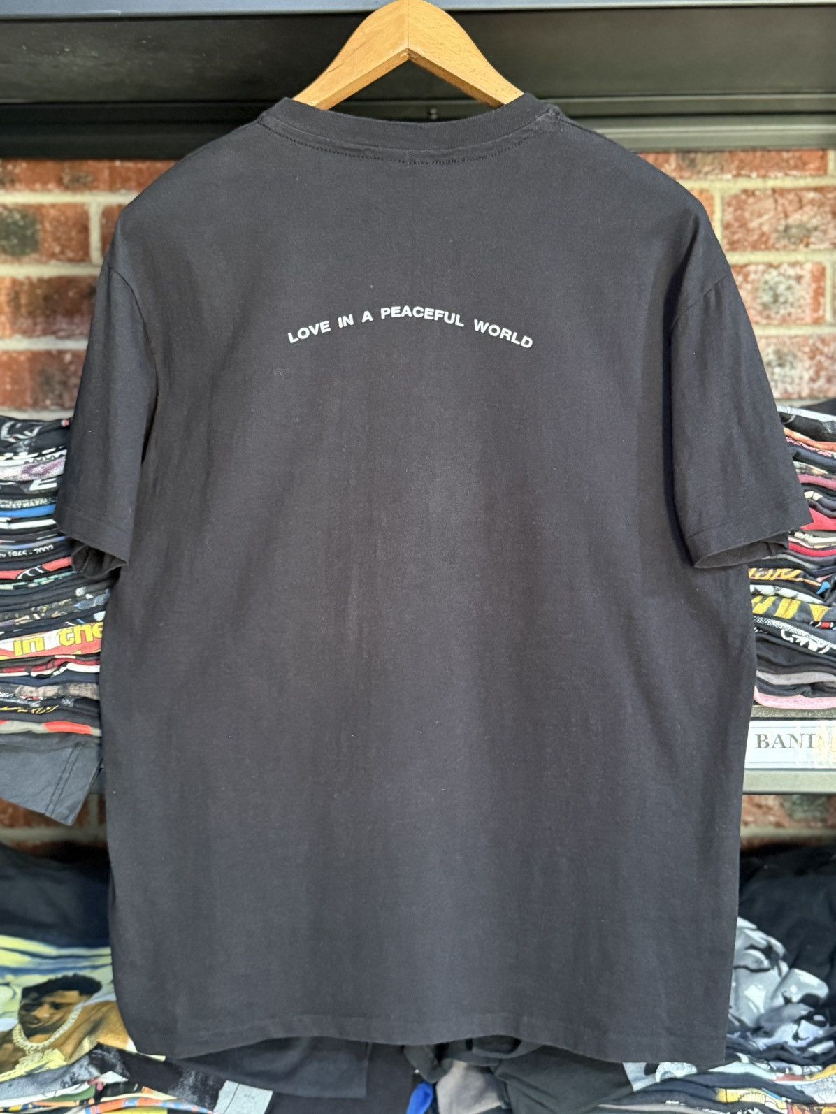 Band Tees × Vintage Vintage 90s WISHING WELL Love In A Peaceful World Tee Size US L / EU 52-54 / 3 - 5 Thumbnail