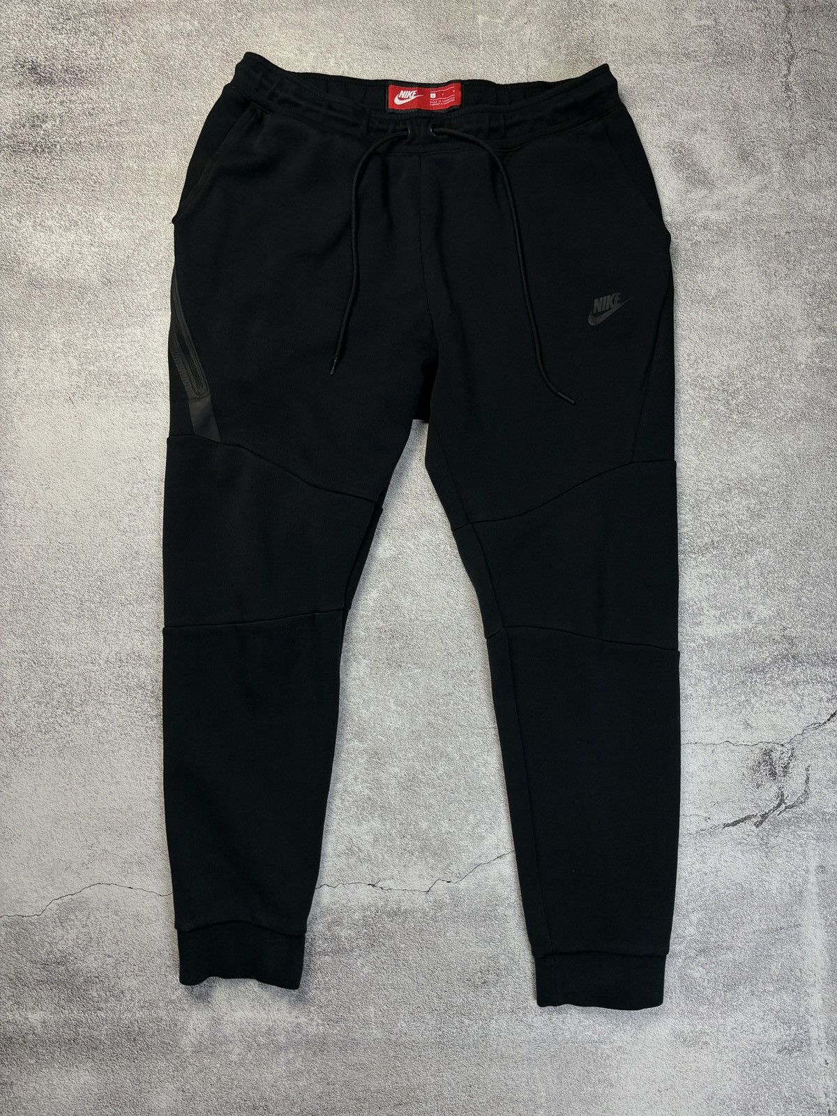 Nike Nike Tech Fleece Black Jogger Sweatpants Streetwear(2019) Size US 36 / EU 52 - 1 Thumbnail