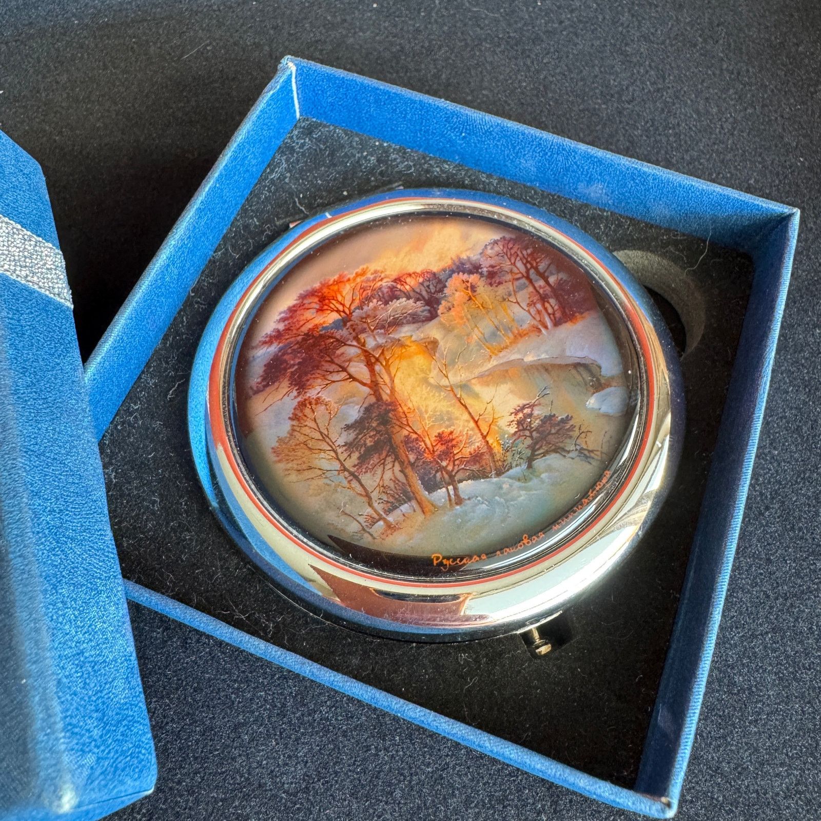Vintage Vtg Russian Fedoskino Lacquer Painted Dbl Mirror Compact 3" Size ONE SIZE - 1 Thumbnail