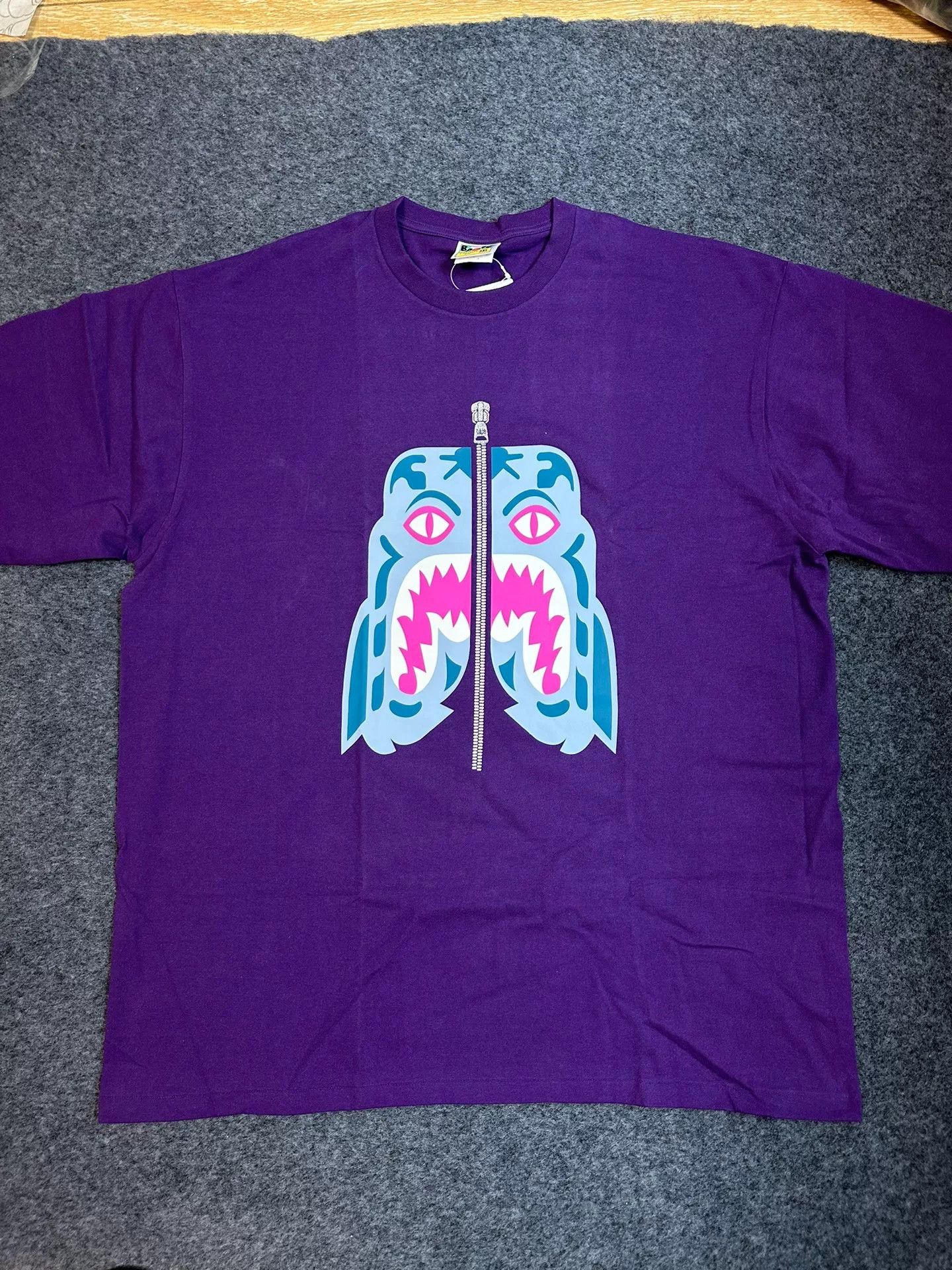 Bape Bape T Multi Glow T-Shirt Casual Size US XXL / EU 58 / 5 - 1 Thumbnail