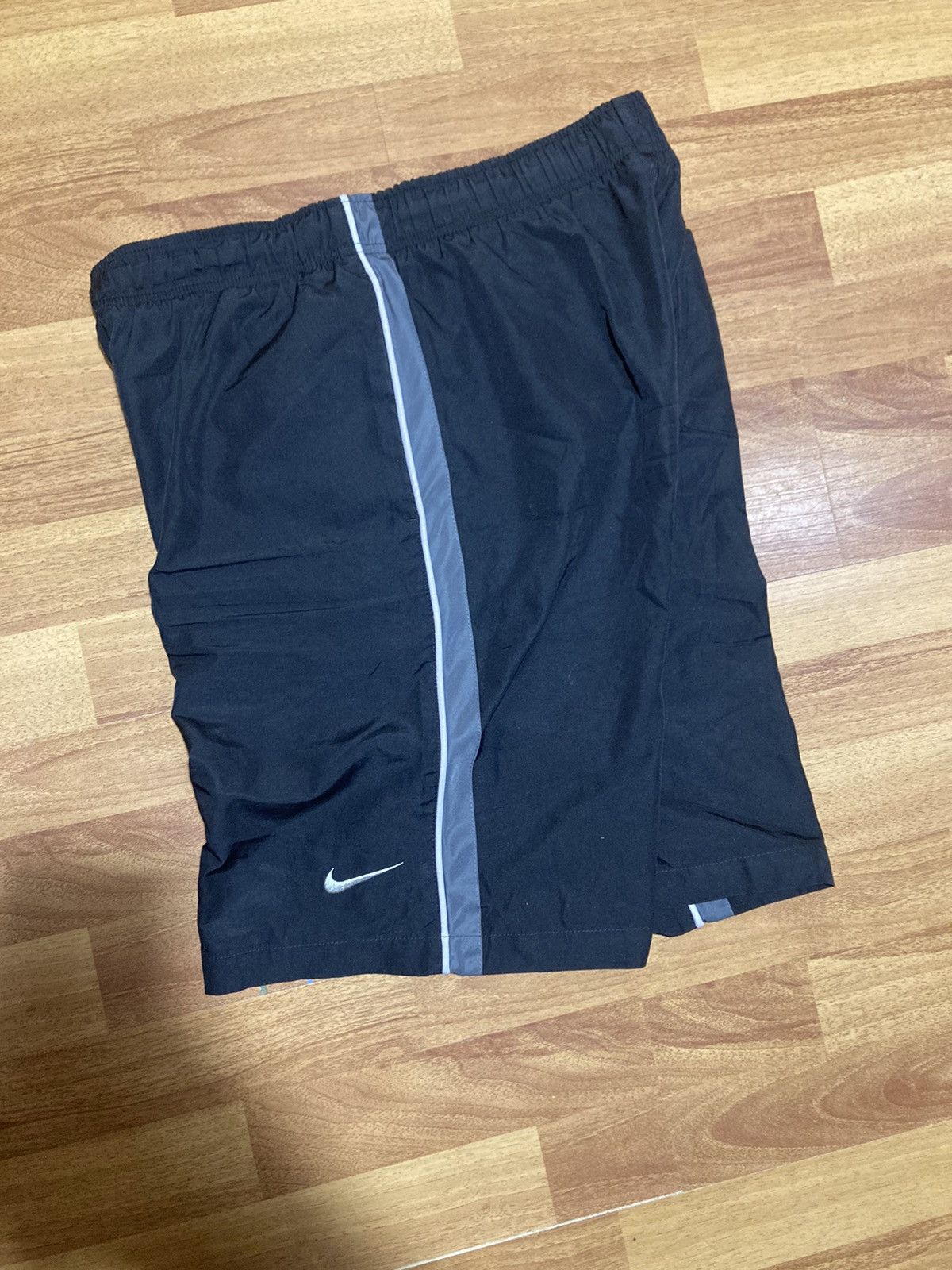Nike × Nike ACG × Vintage Nike Vintage Nylon Shorts M size Size US 32 / EU 48 - 13 Thumbnail