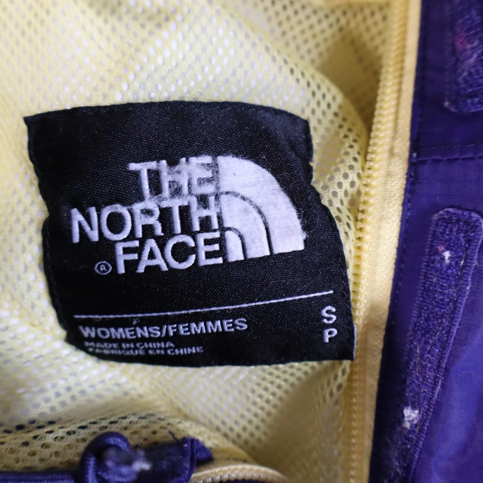 The North Face Northface Womens Small windbreaker navy blue yellow lining Size S / US 4 / IT 40 - 5 Thumbnail