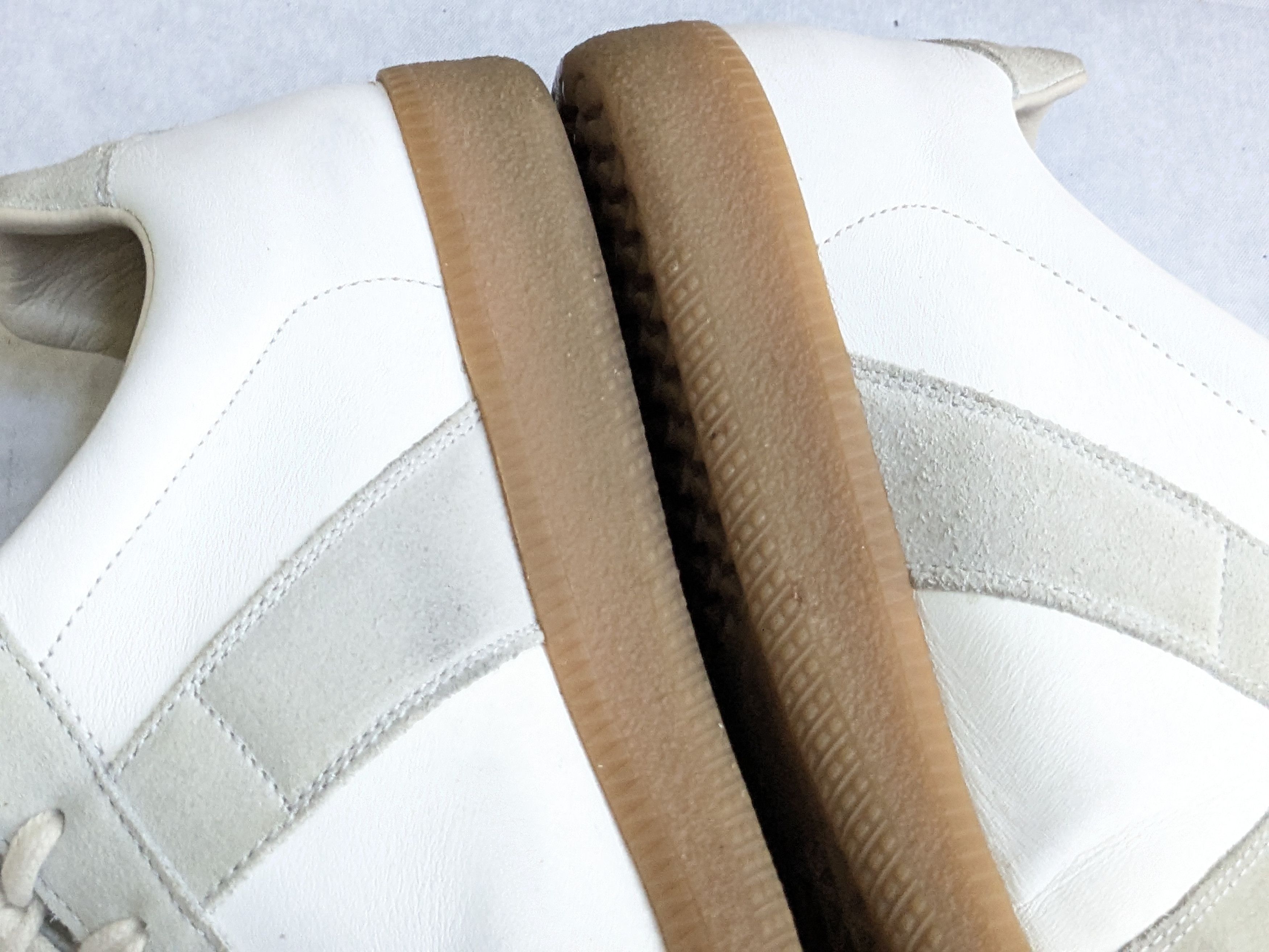 Maison Margiela Maison Margiela Replica GAT White Gray 9 42 Low Tops Size US 9 / EU 42 - 14 Thumbnail