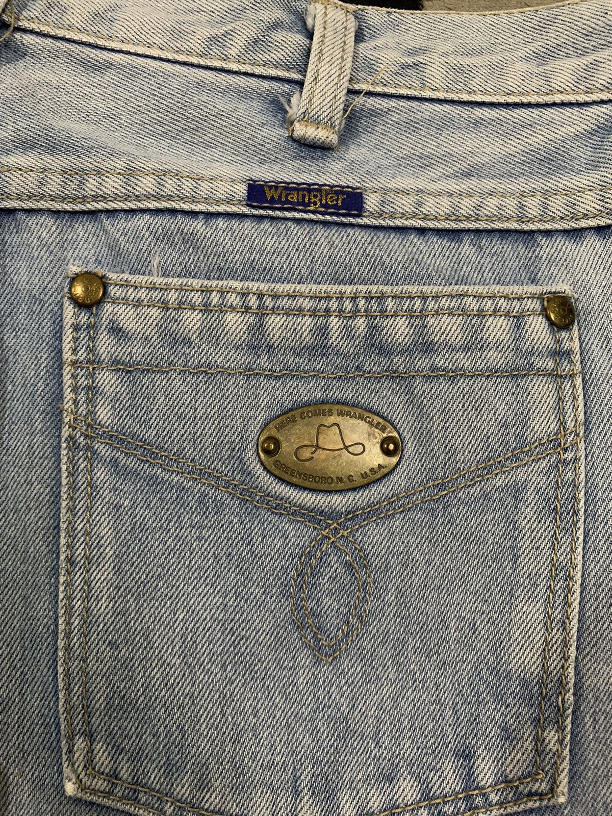 Wrangler Vintage 90s Wrangler Blue Washed Straight Leg Ripped Jeans Size US 29 - 11 Thumbnail